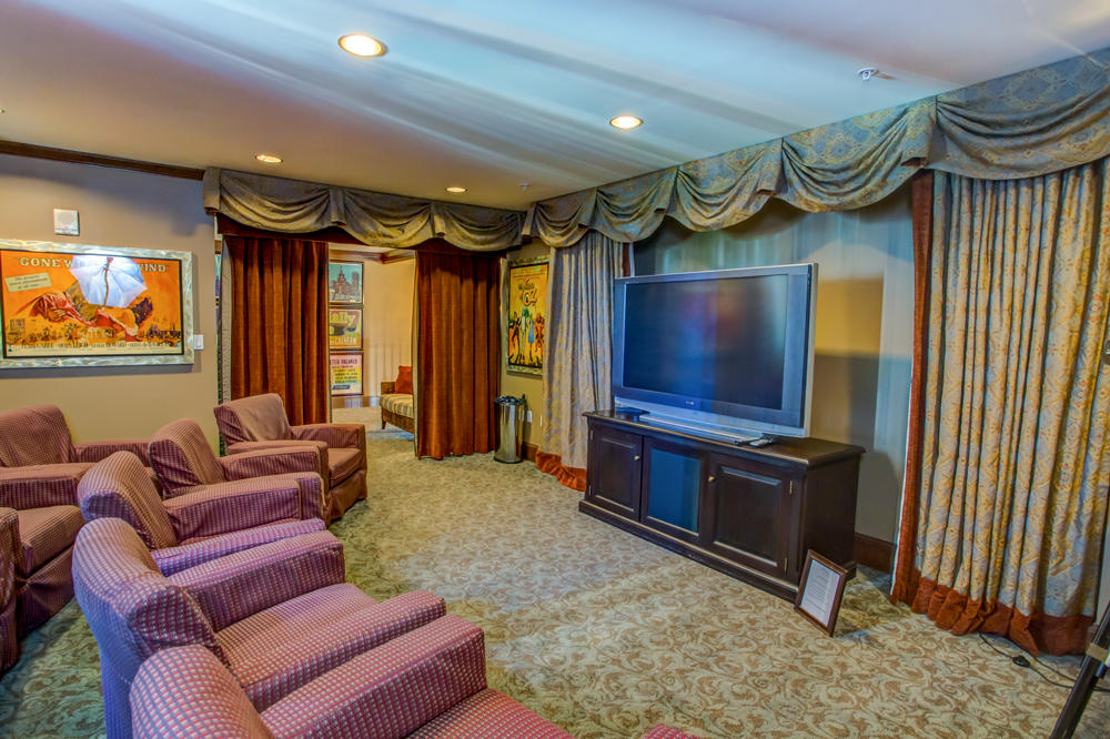 ONE WATER PLACE - Residential