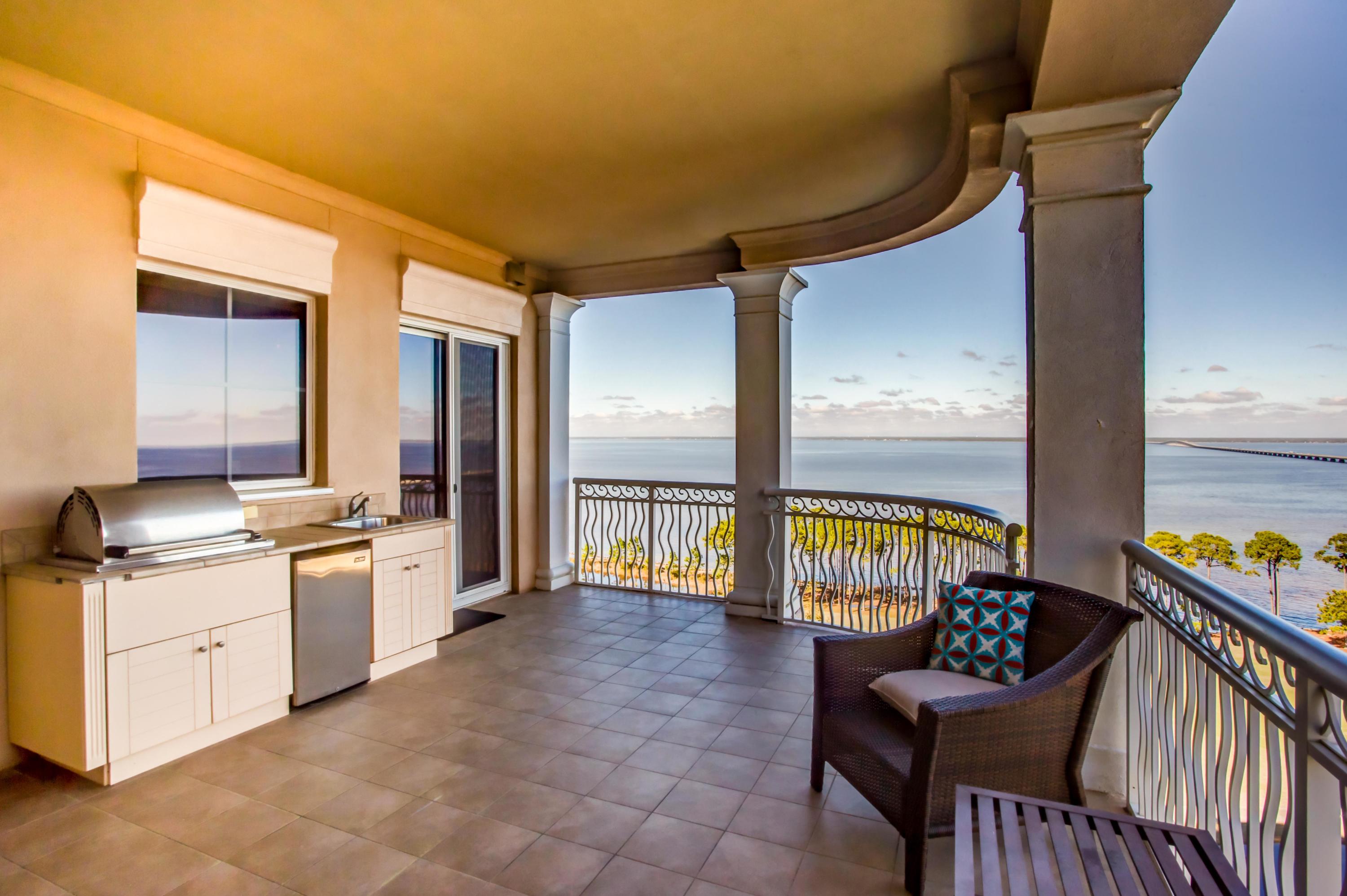 ONE WATER PLACE - Residential