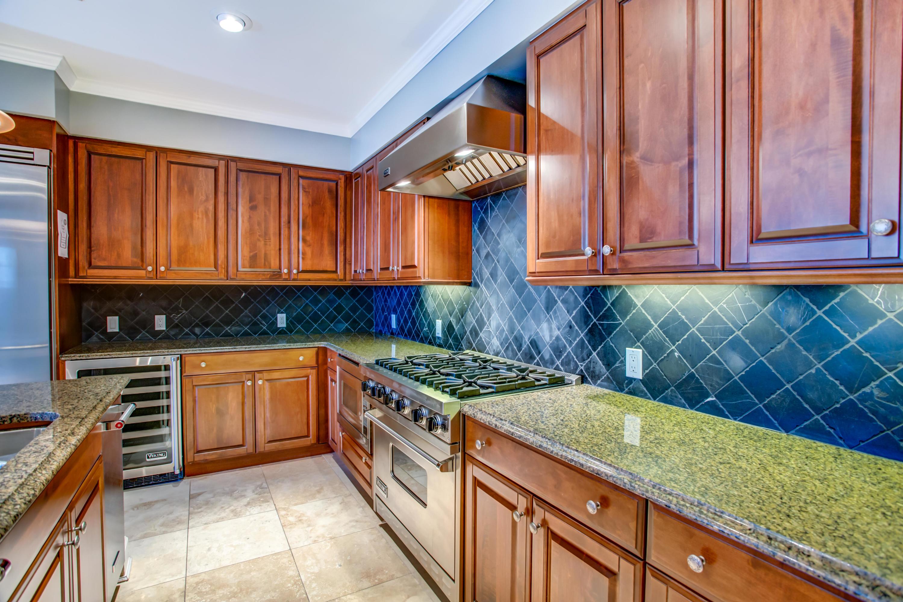 ONE WATER PLACE - Residential