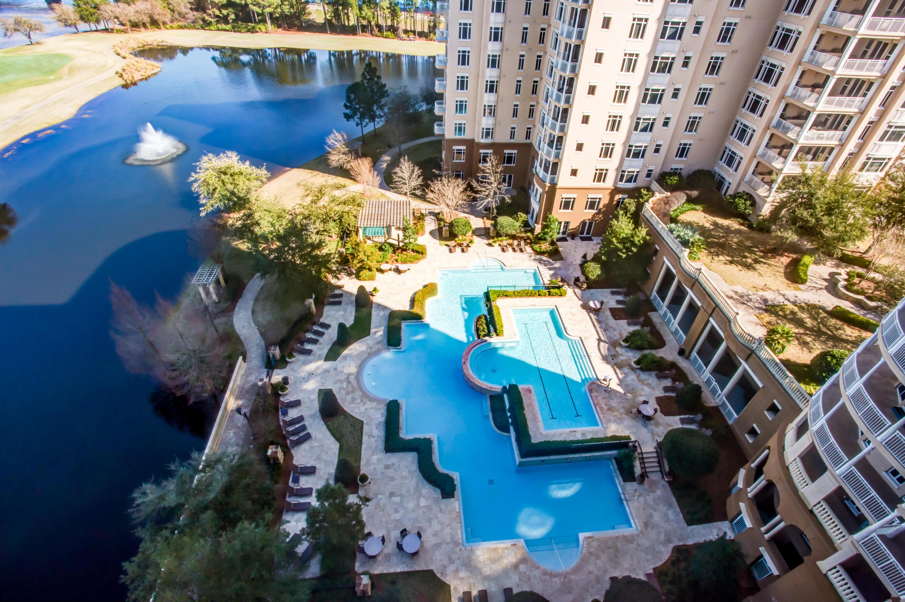 ONE WATER PLACE - Residential