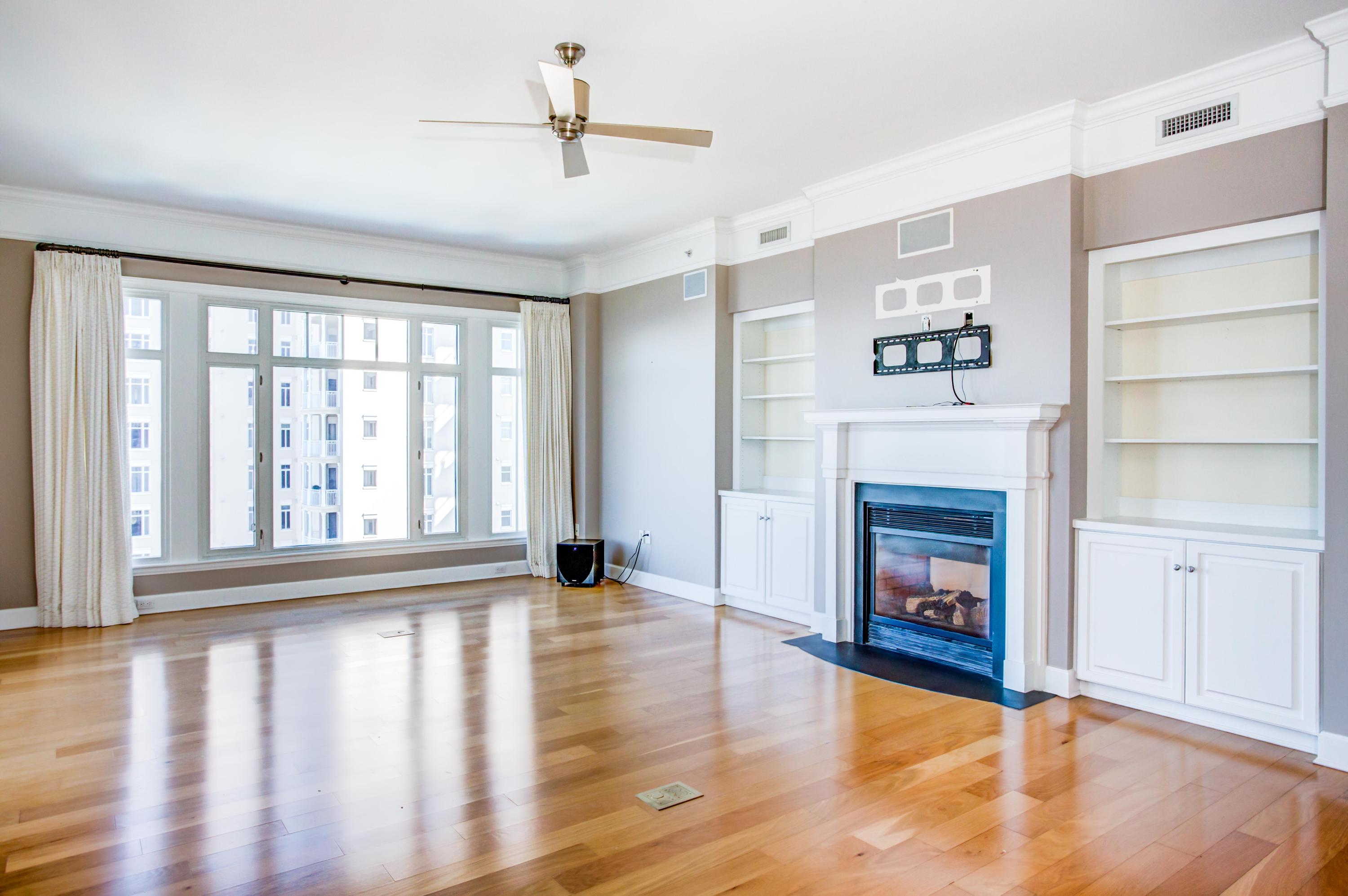 ONE WATER PLACE - Residential