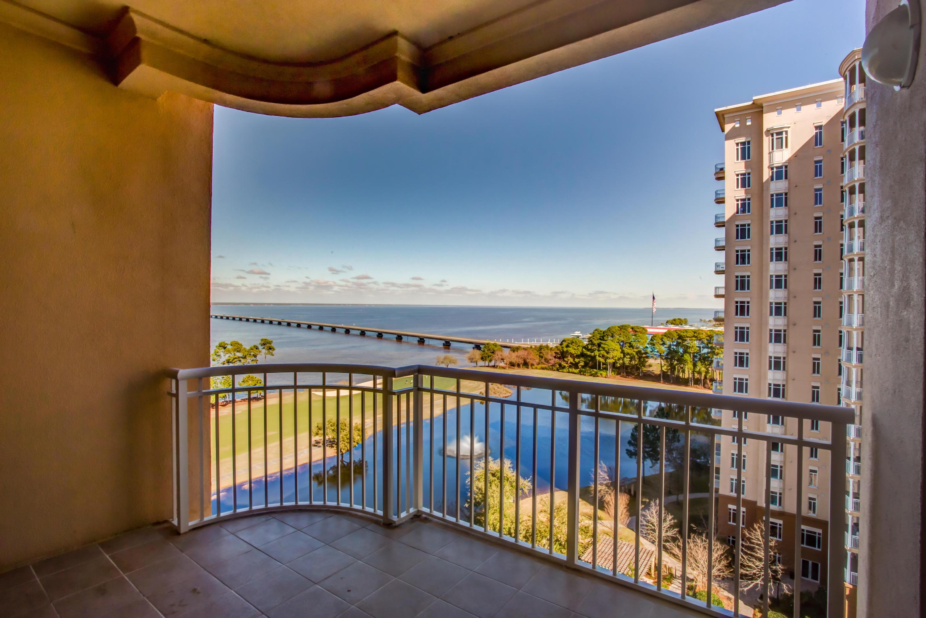 ONE WATER PLACE - Residential