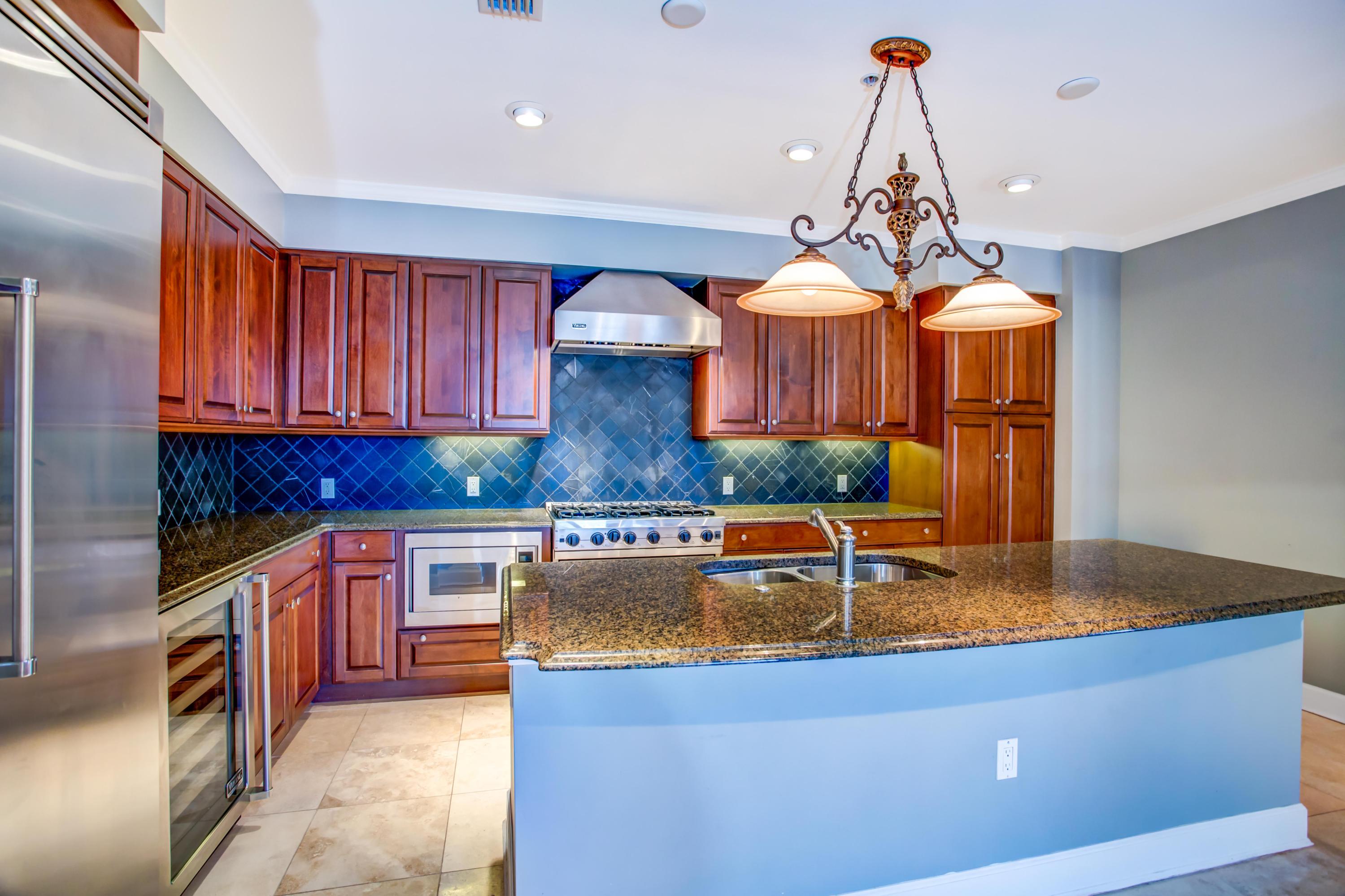 ONE WATER PLACE - Residential