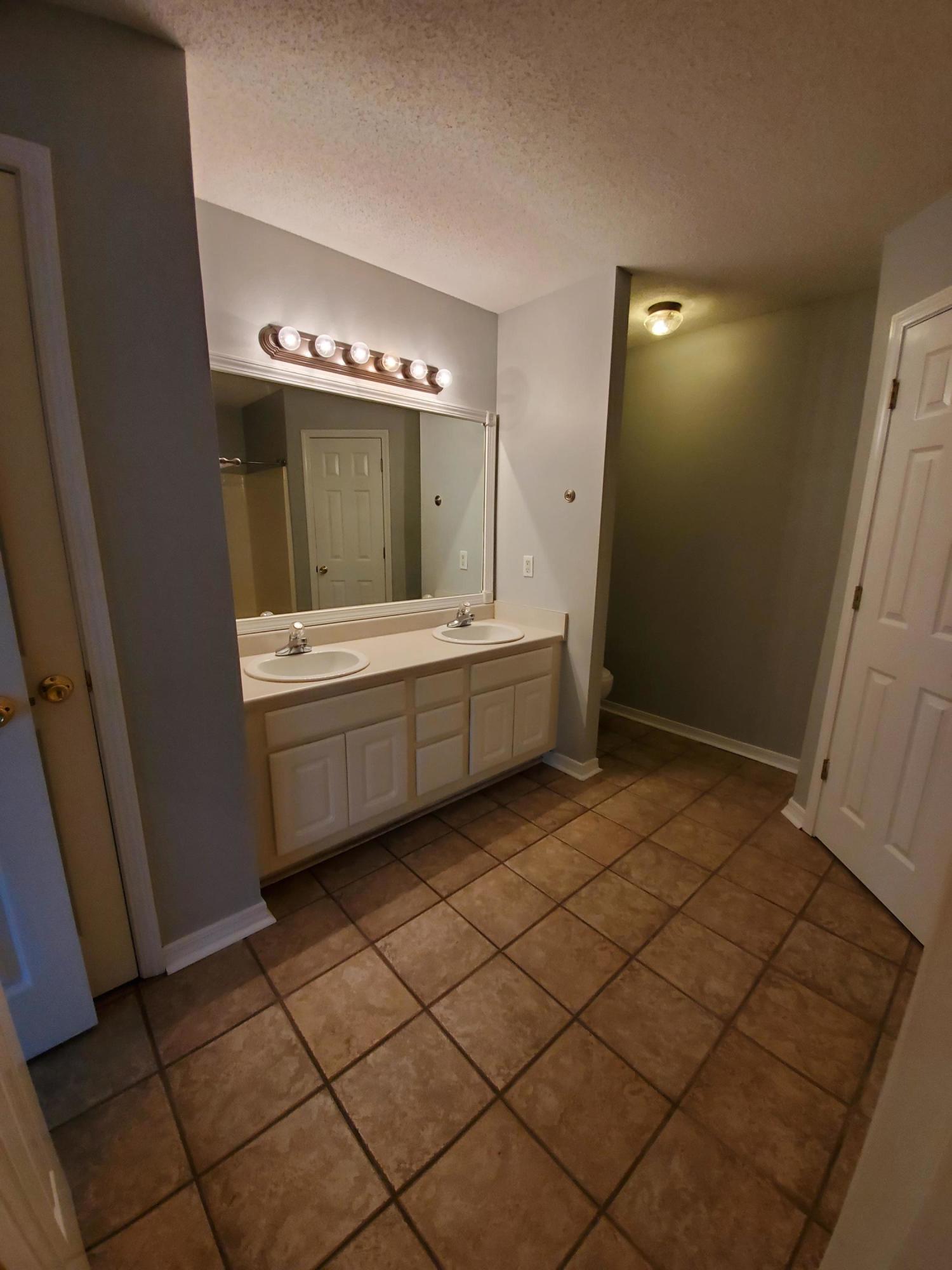 HIDDEN ESTATES - Residential