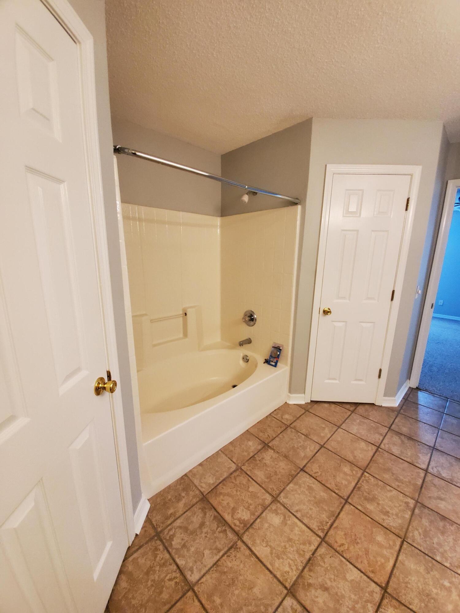 HIDDEN ESTATES - Residential