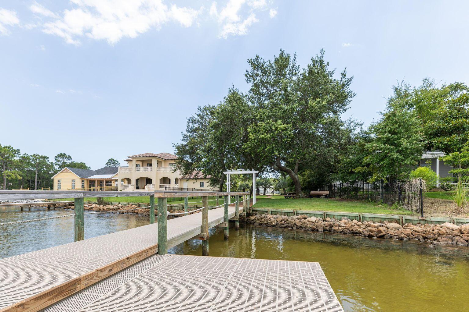 PELICAN BAY S/D - Residential