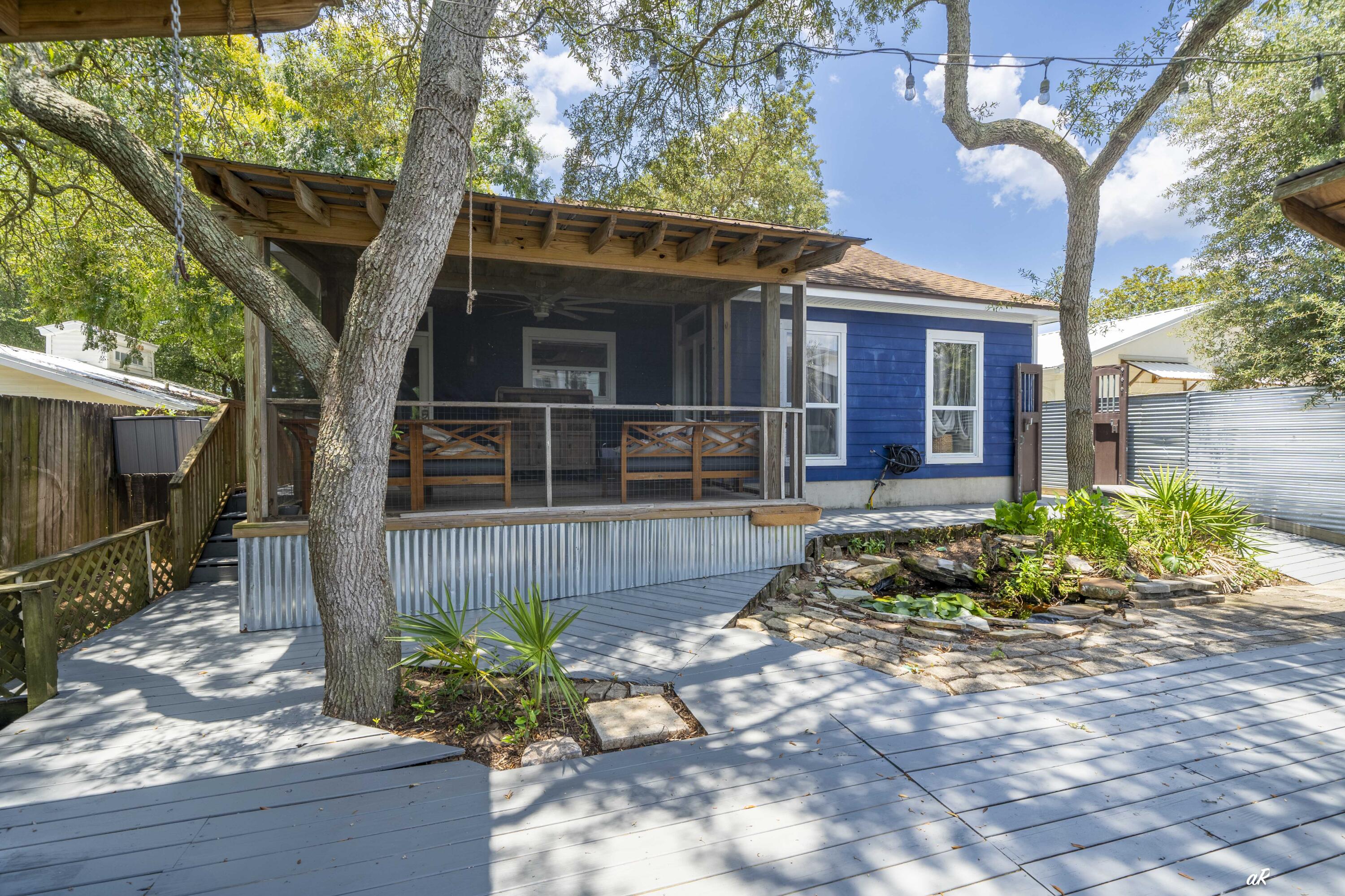 RIVIERA BEACH - Residential