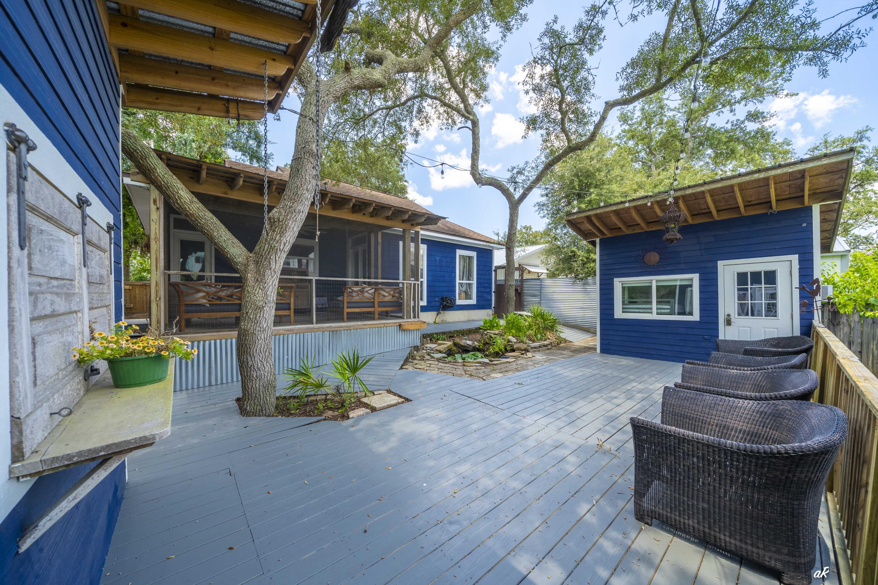 RIVIERA BEACH - Residential