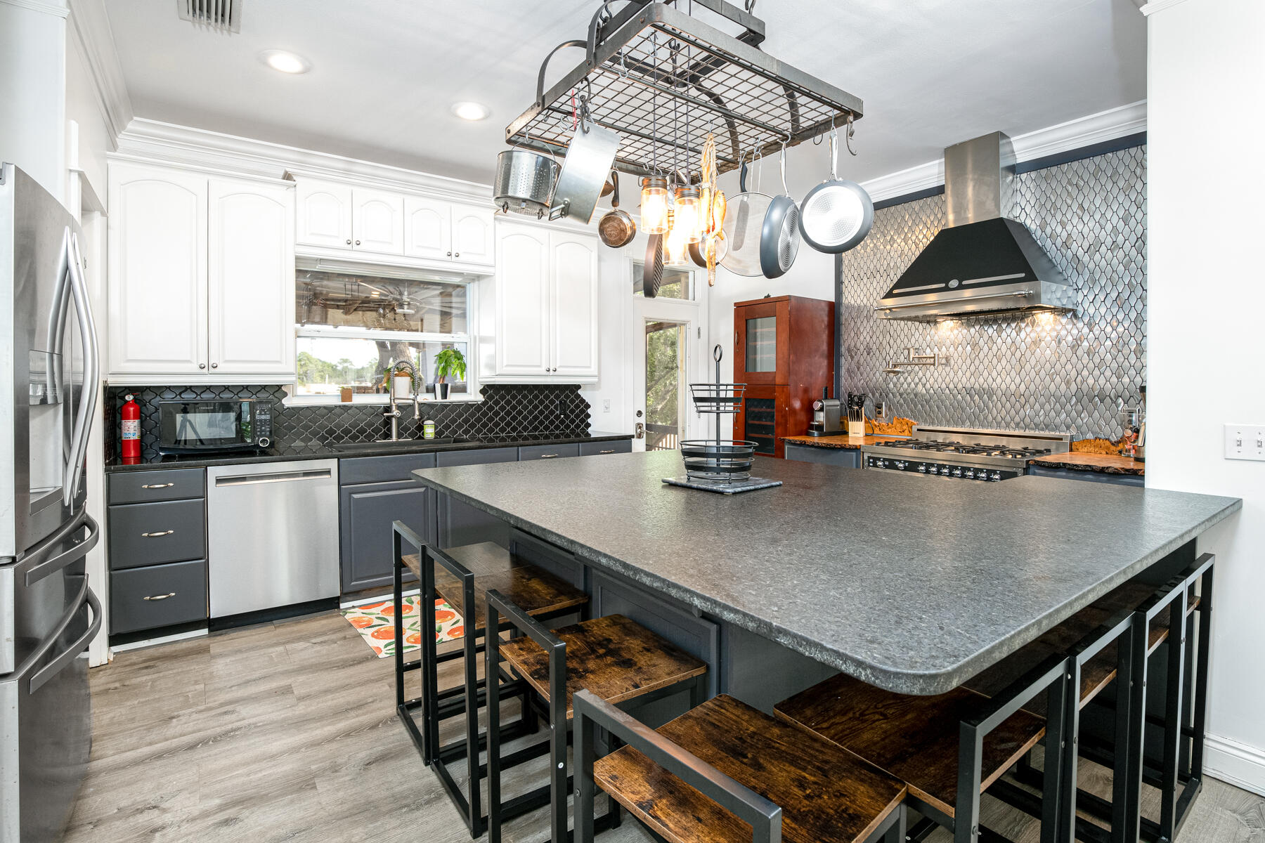 RIVIERA BEACH - Residential