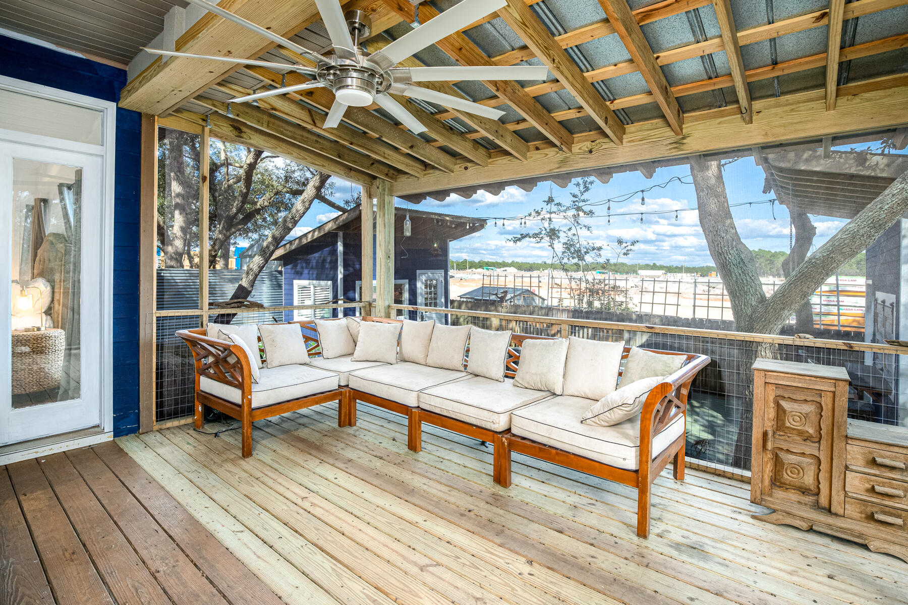 RIVIERA BEACH - Residential