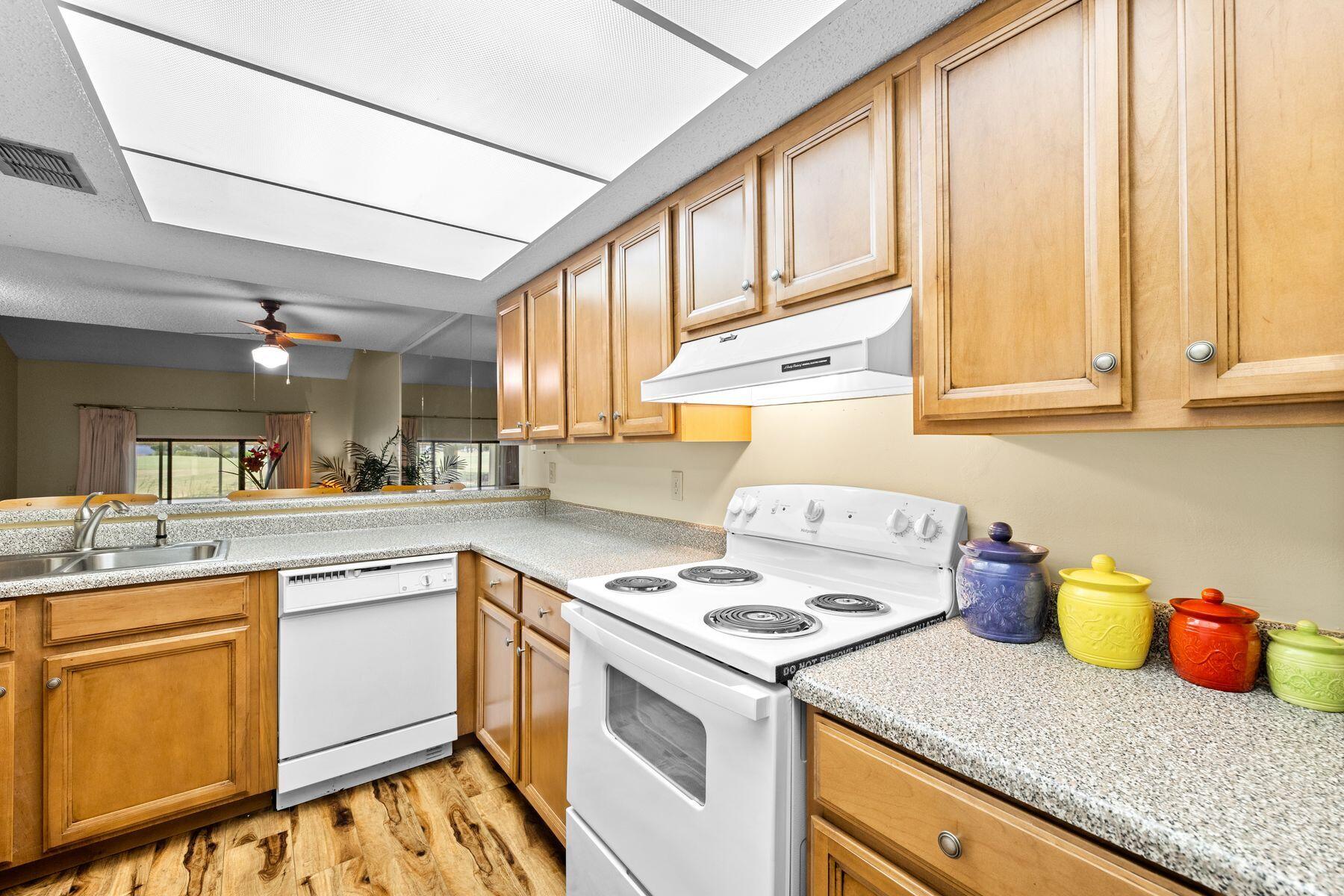 BAYOU VILLAGE CONDO PH 2 - Residential