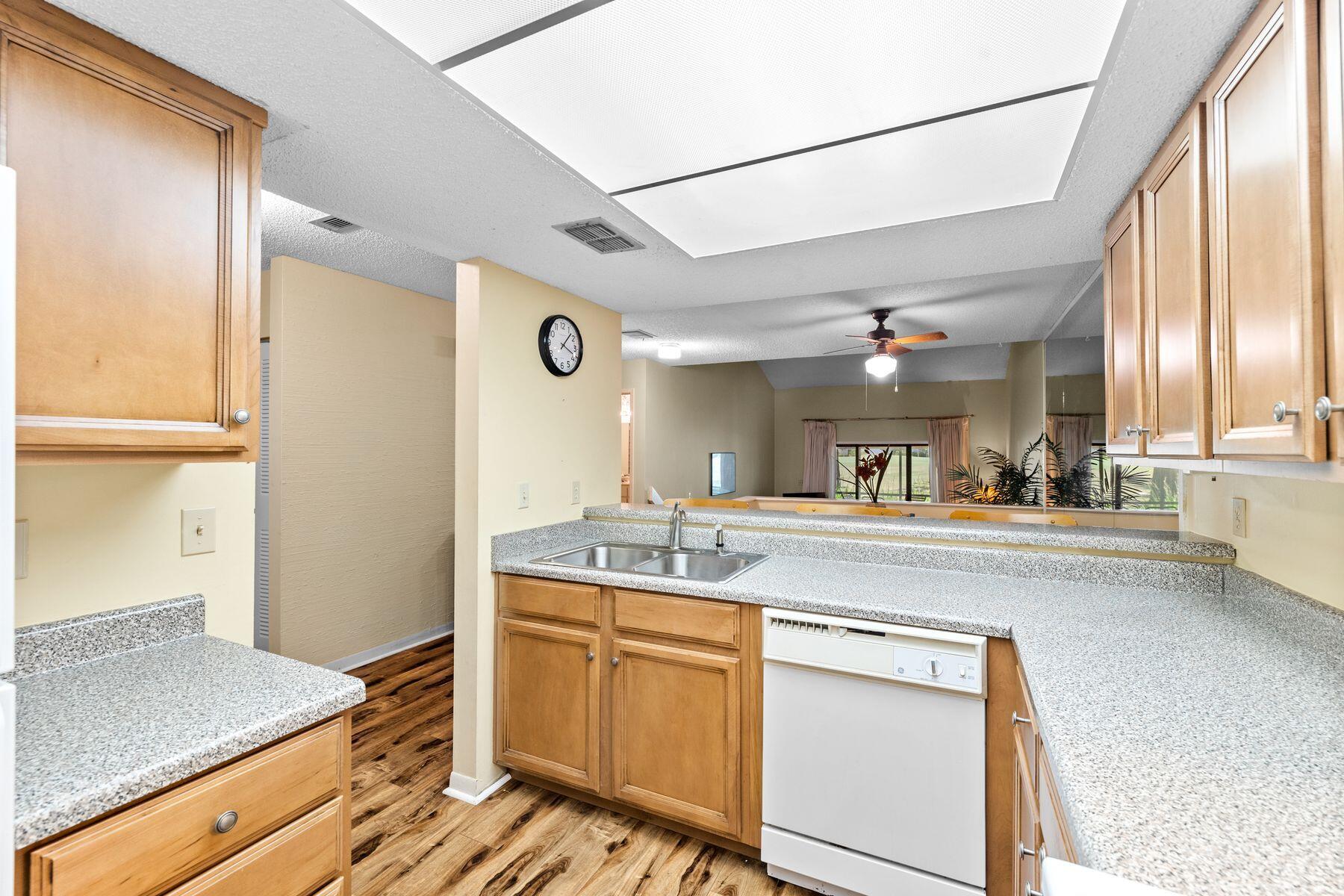 BAYOU VILLAGE CONDO PH 2 - Residential