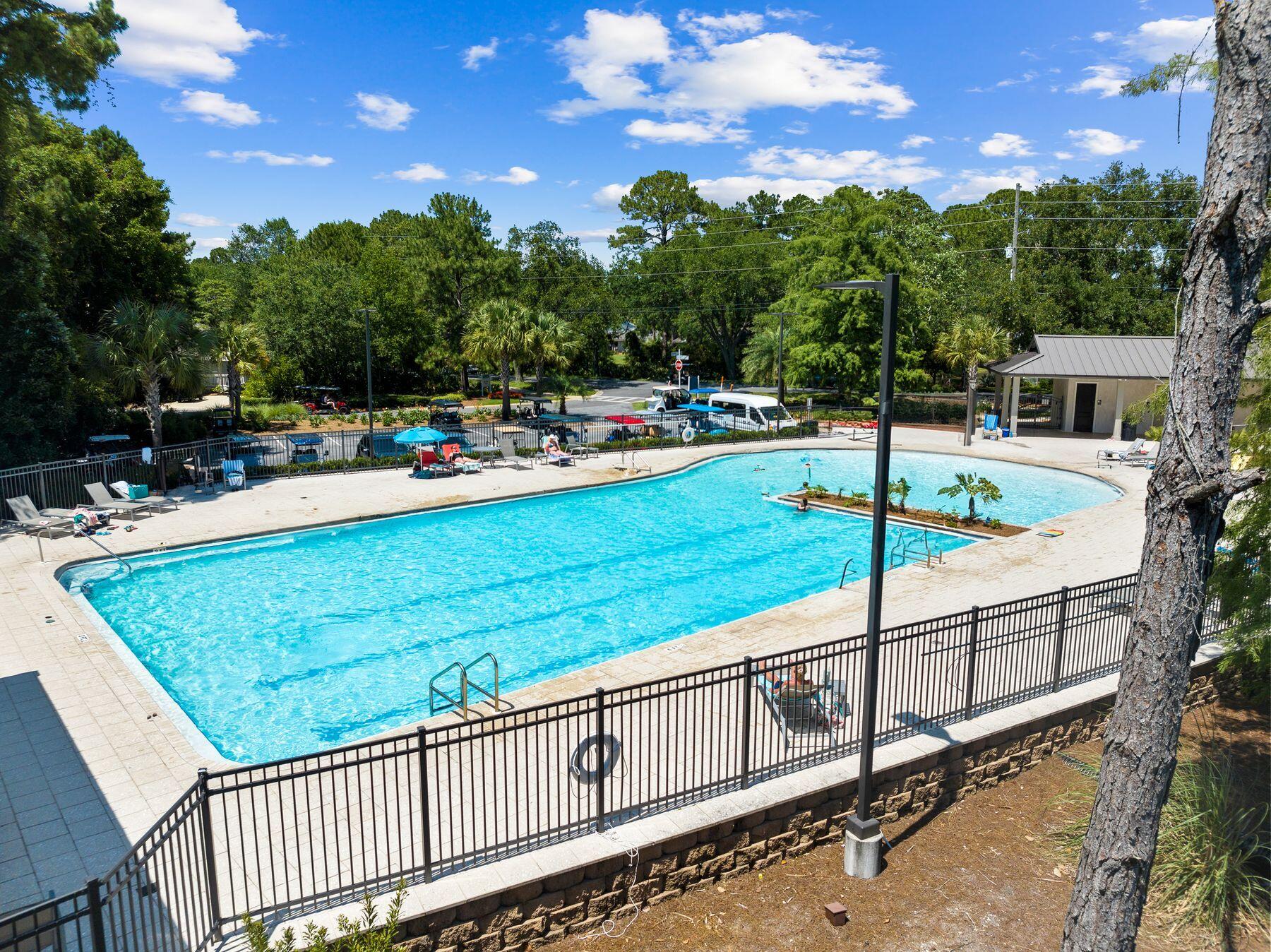 BAYOU VILLAGE CONDO PH 2 - Residential