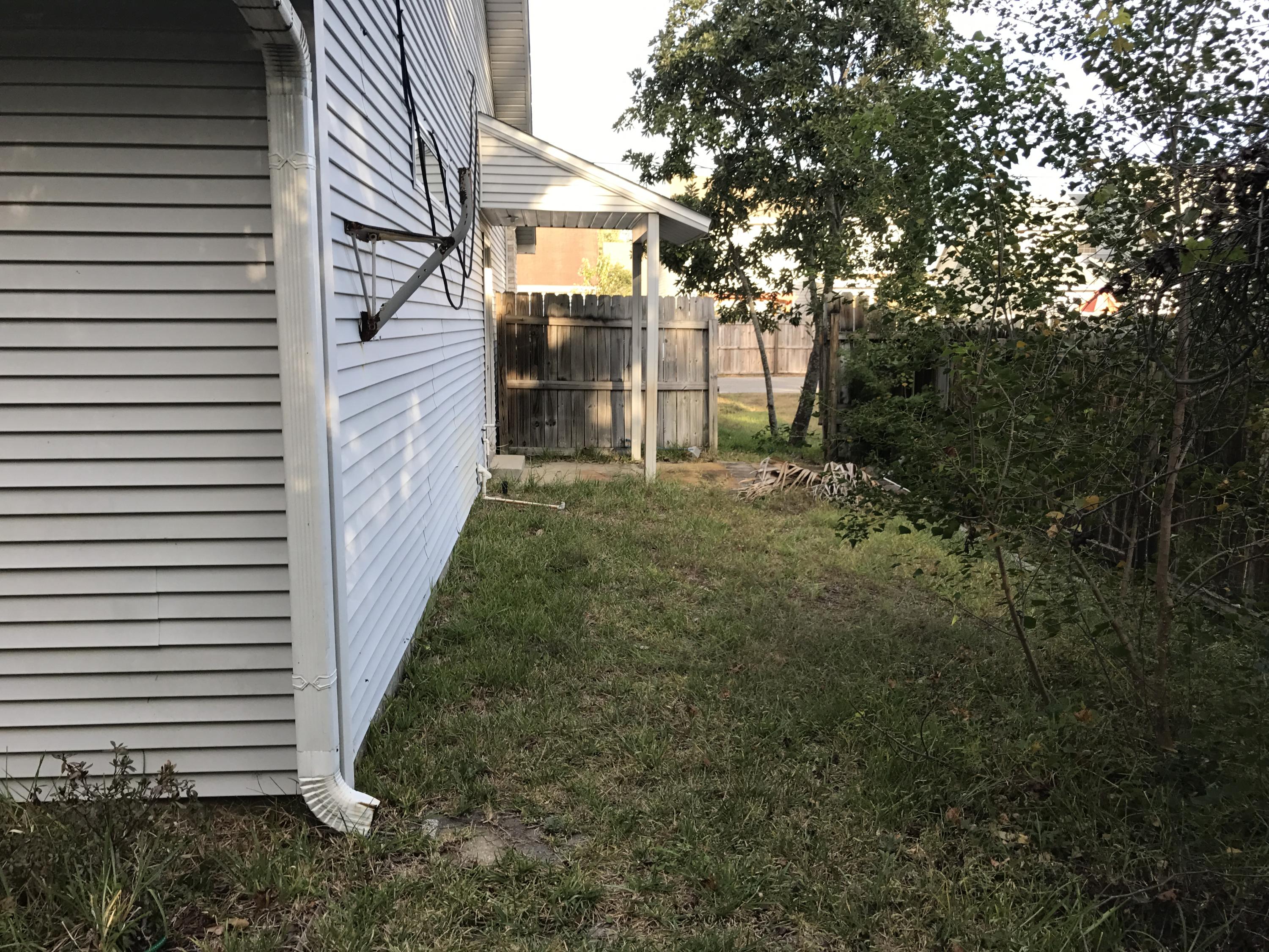 NO RECORDED SUBDIVISION - Residential