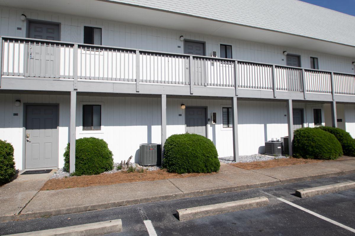 HIDDEN BEACH VILLAS CONDO - Residential