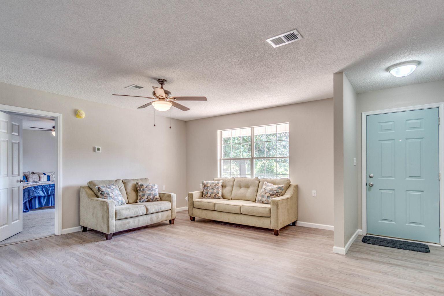 Navarre 2nd Addition - Residential