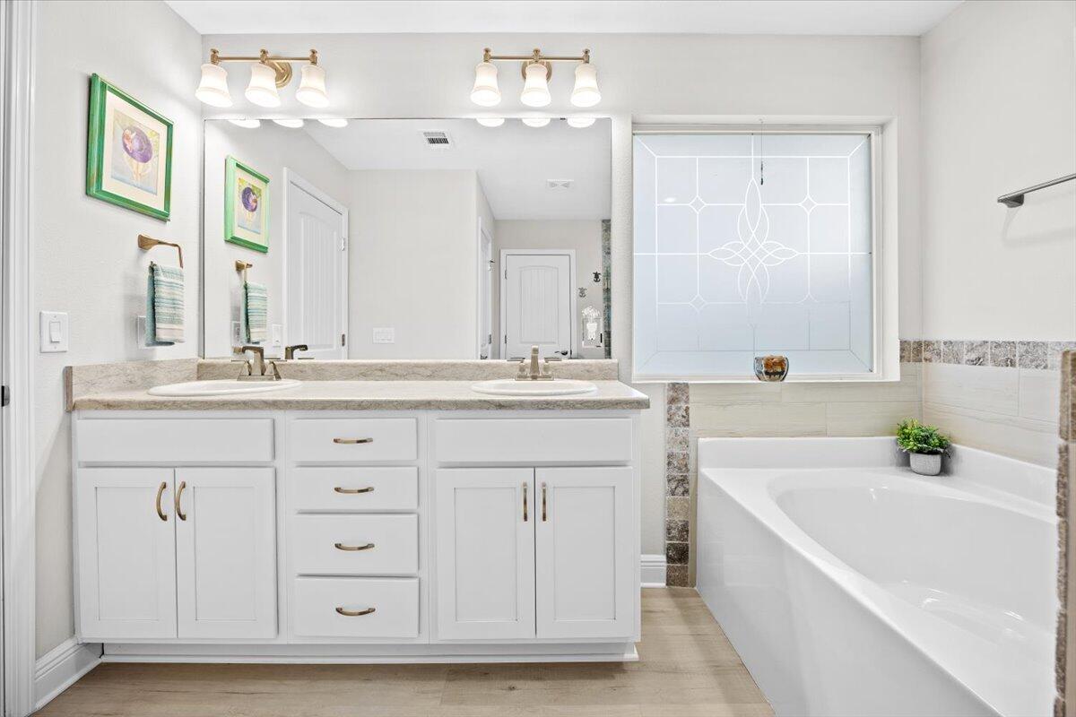 BARBAROSA RANCHETTES 1ST ADDN - Residential
