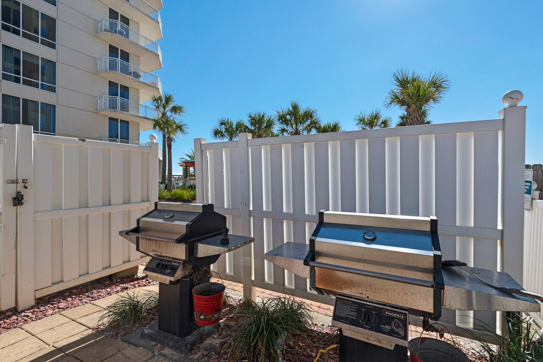 PEARL OF NAVARRE (THE) - Residential
