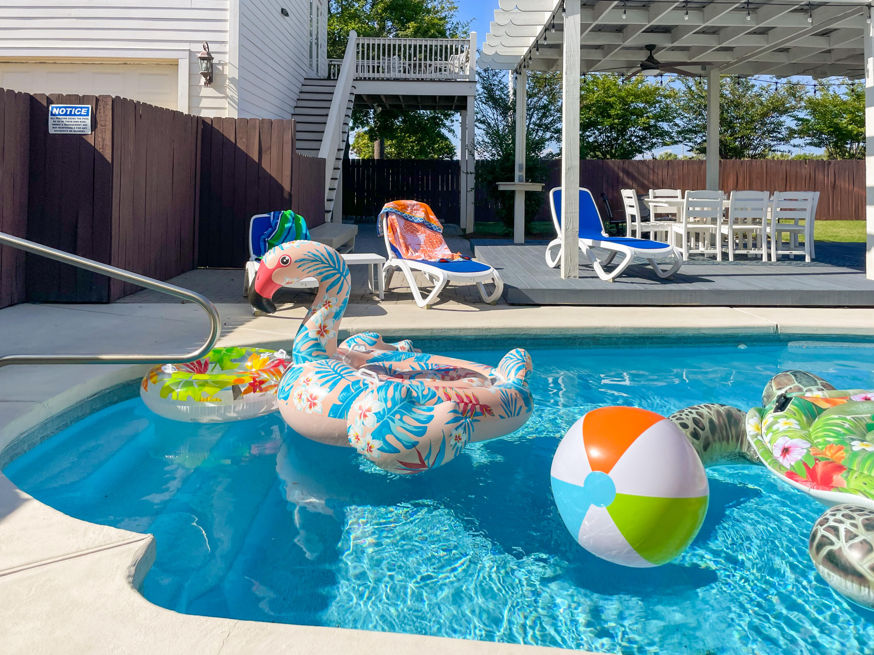 CRYSTAL BEACH - Residential