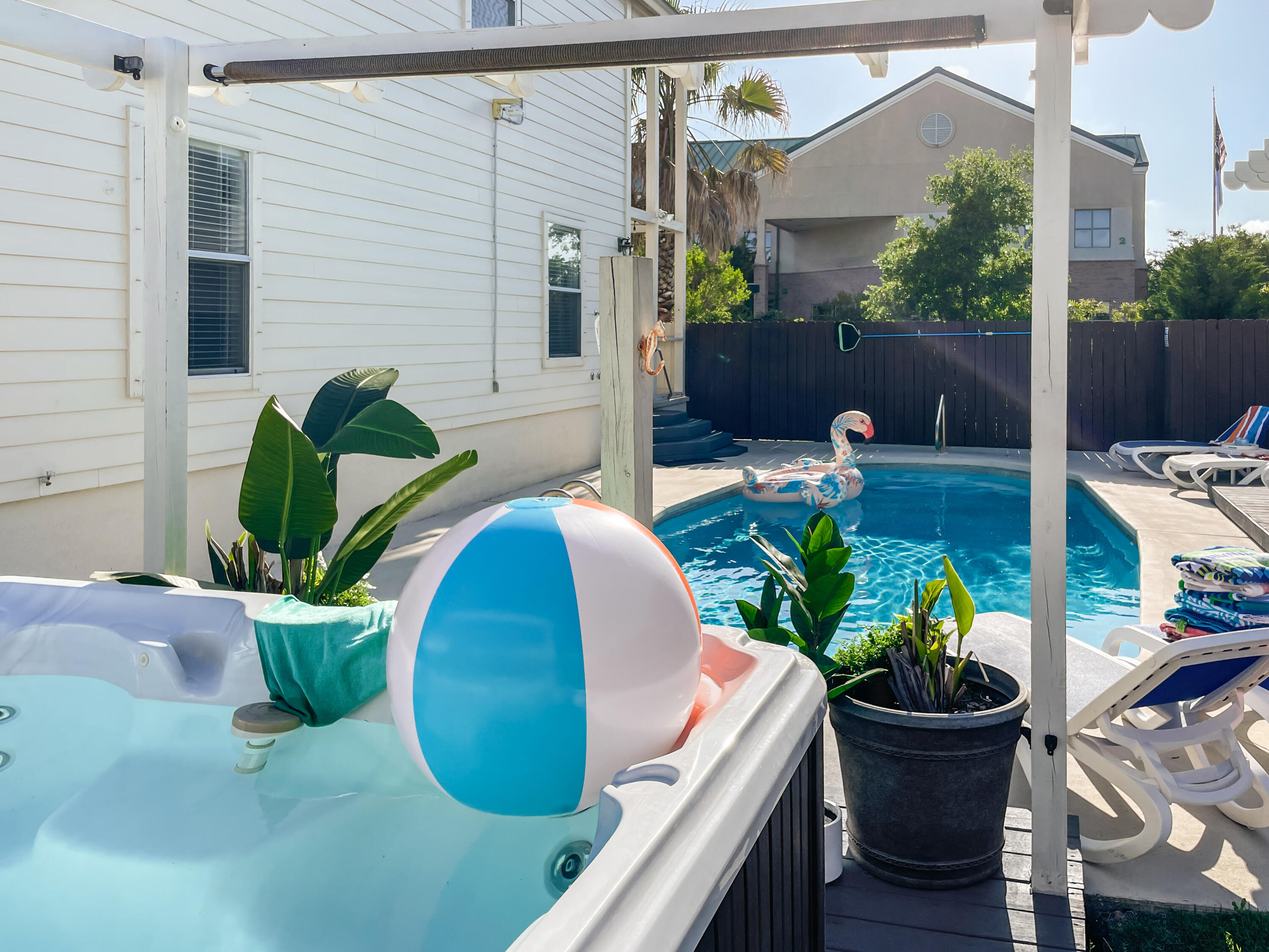 CRYSTAL BEACH - Residential