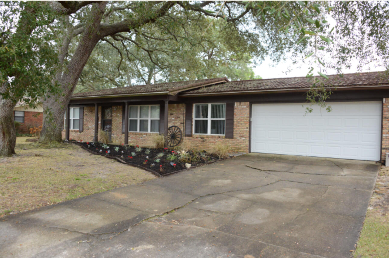 Charming Pool Home in the Highly Desired Kenwood Subdivision! This inviting 3-bedroom, 2-bathroom residence is perfect for anyone seeking comfort and leisure. Imagine quality time in the expansive backyard, enjoy the comfortable seating area just outside your backdoor, while looking over the beautiful inground pool, and of course a convenient storage shed for all your pool and beach toys. Home offers plenty of living space including an updated kitchen, family room, living room, and dining area. Relax and unwind in the master bathroom, that includes a large separate shower and luxurious jetted tub.Fresh new paint throughout the home. Easy convenience to the local schools including Kenwood Elementary, Pryor Middle, and Choctawhatchee High.