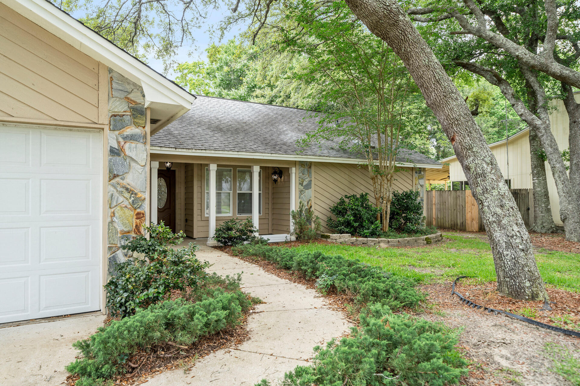 WOODLANDS - Residential