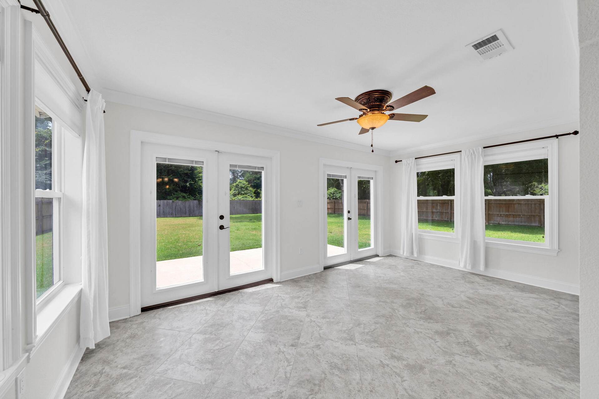 WOODLANDS - Residential