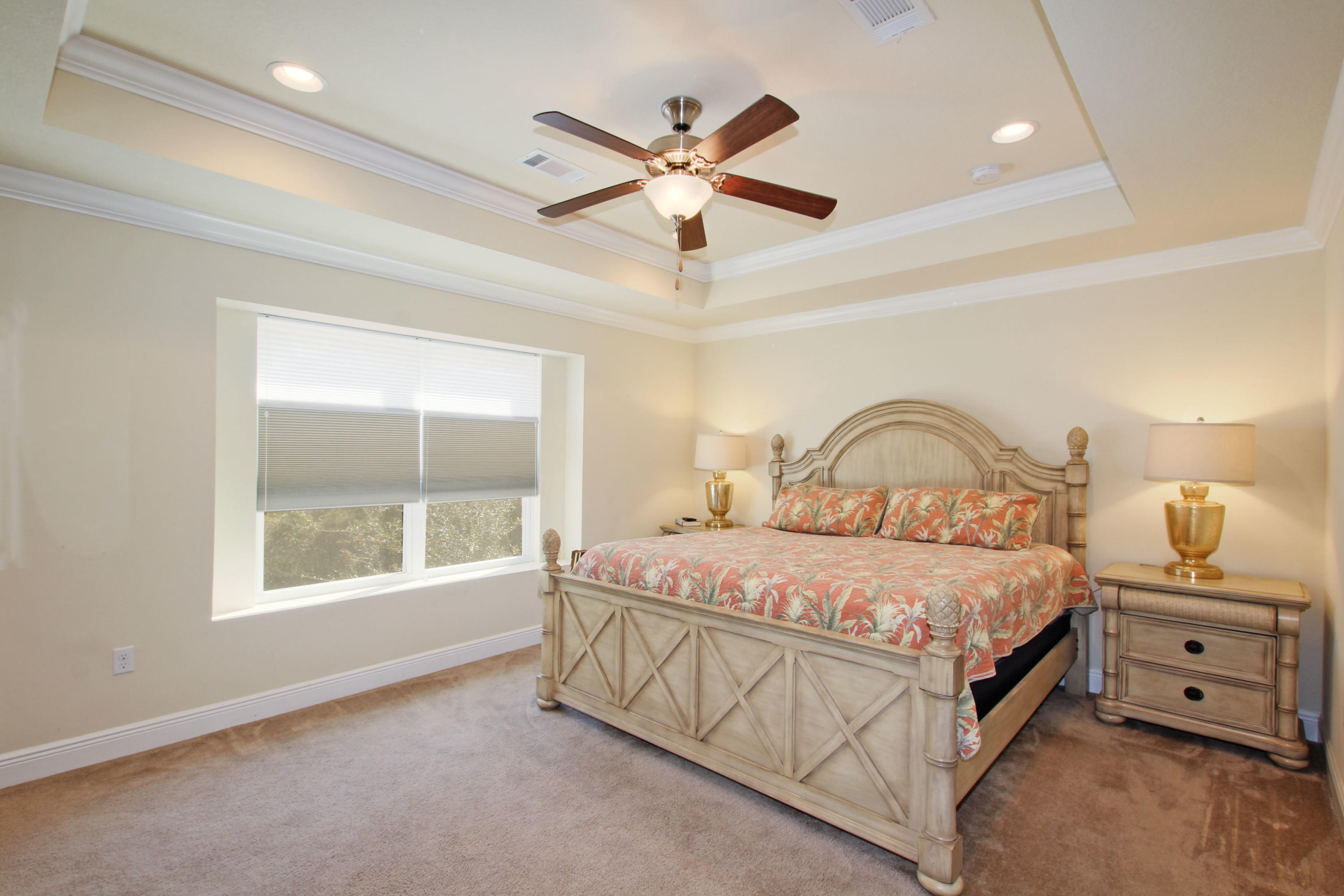 PINEWOOD PRESERVE - Residential