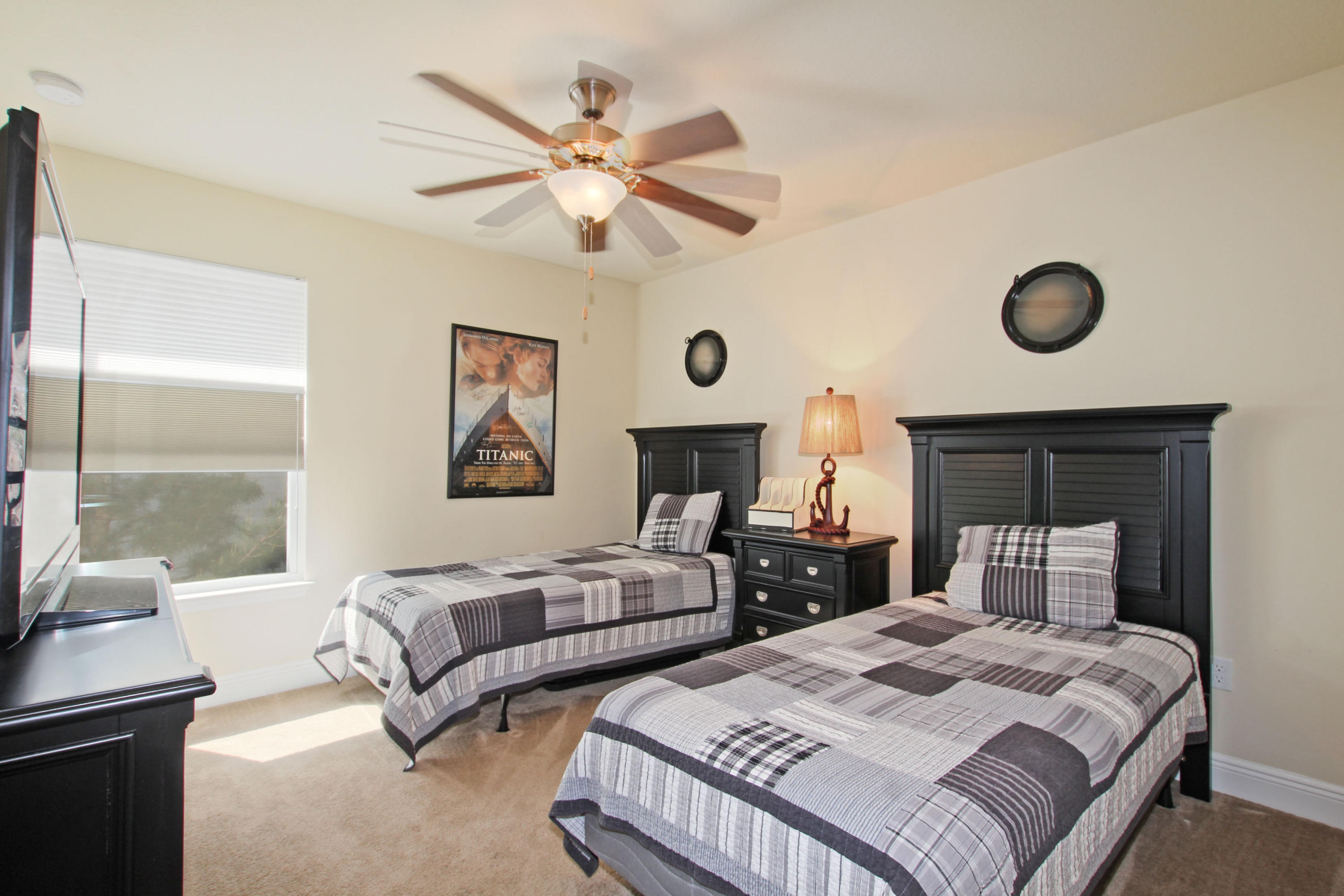 PINEWOOD PRESERVE - Residential