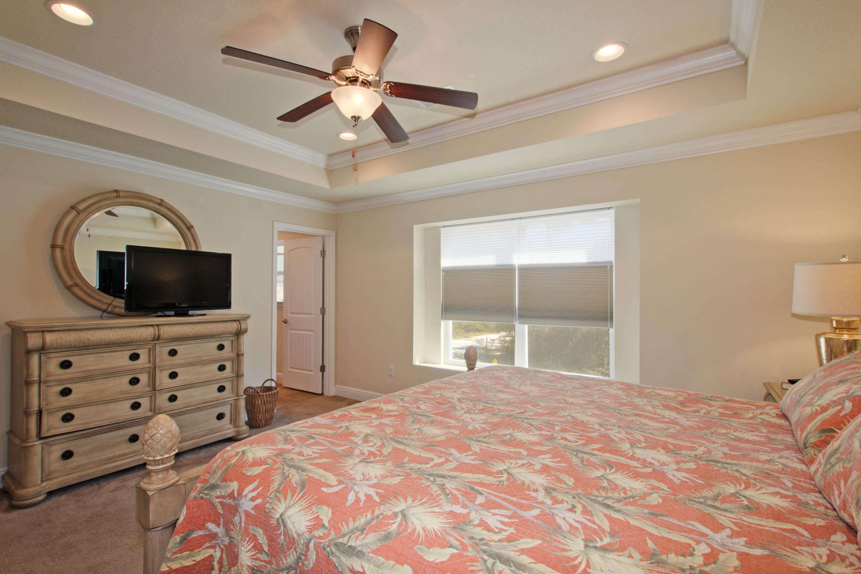 PINEWOOD PRESERVE - Residential