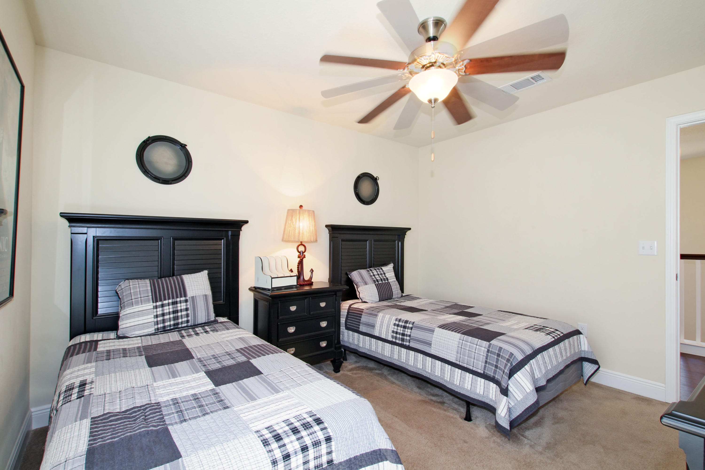 PINEWOOD PRESERVE - Residential