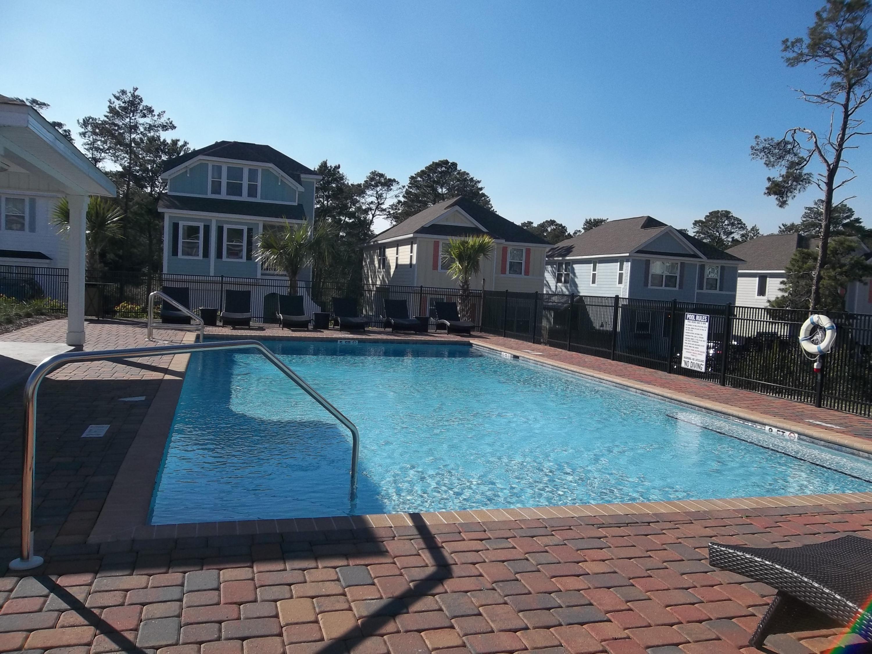 PINEWOOD PRESERVE - Residential