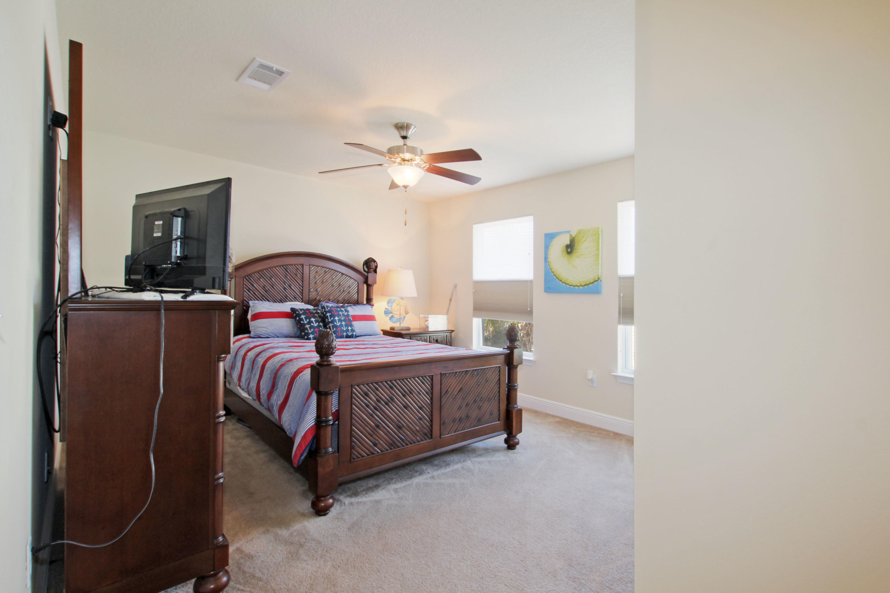 PINEWOOD PRESERVE - Residential