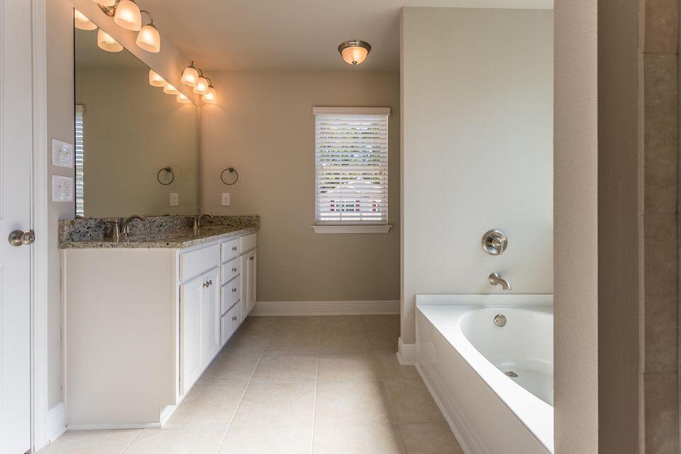 TRANQUILITY BY THE BAY - Residential