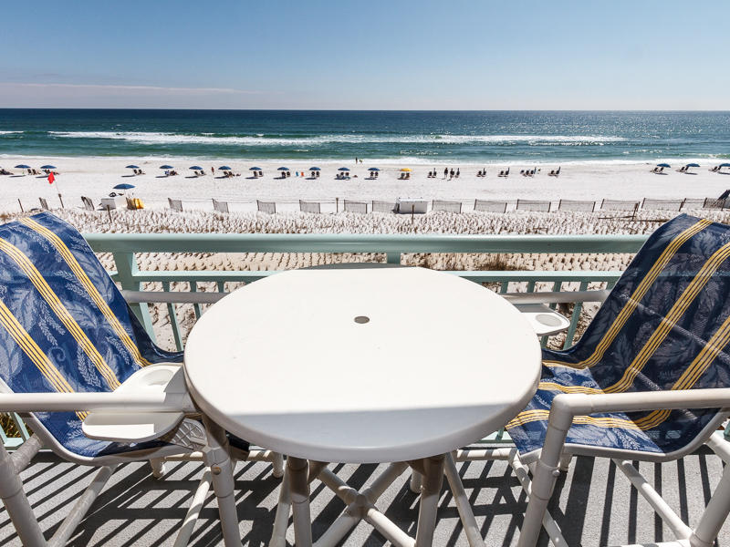 PELICAN ISLE - Residential