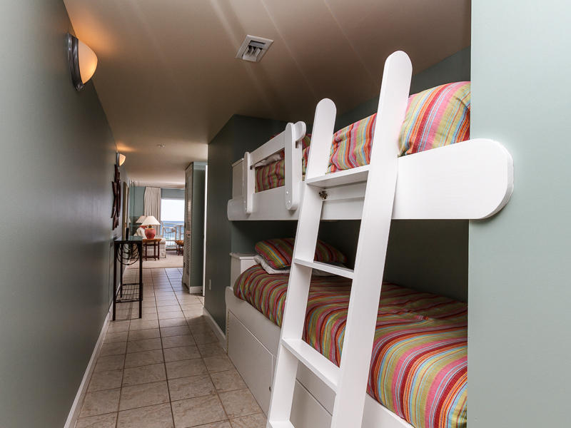 PELICAN ISLE - Residential