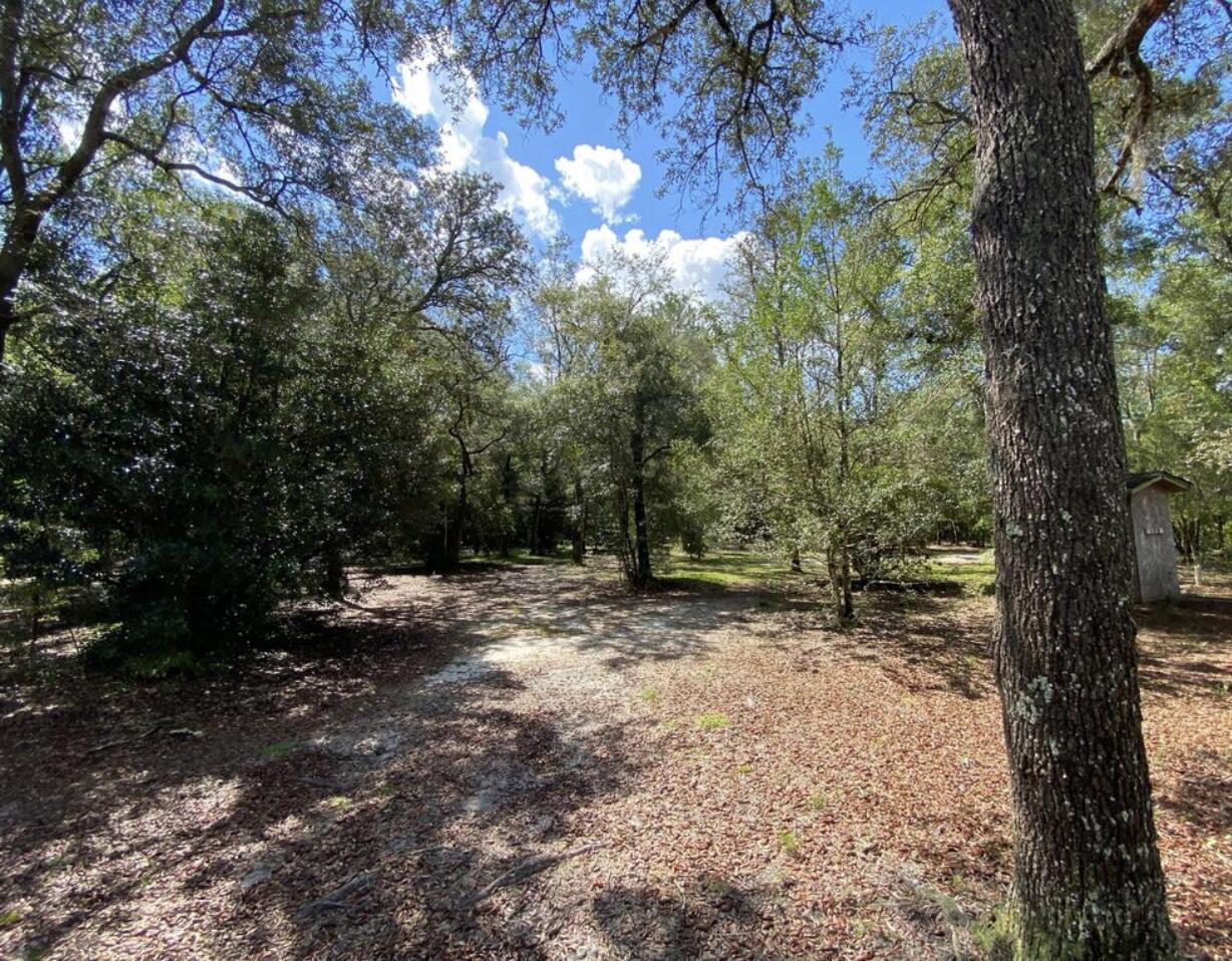 METES & BOUNDS - Land