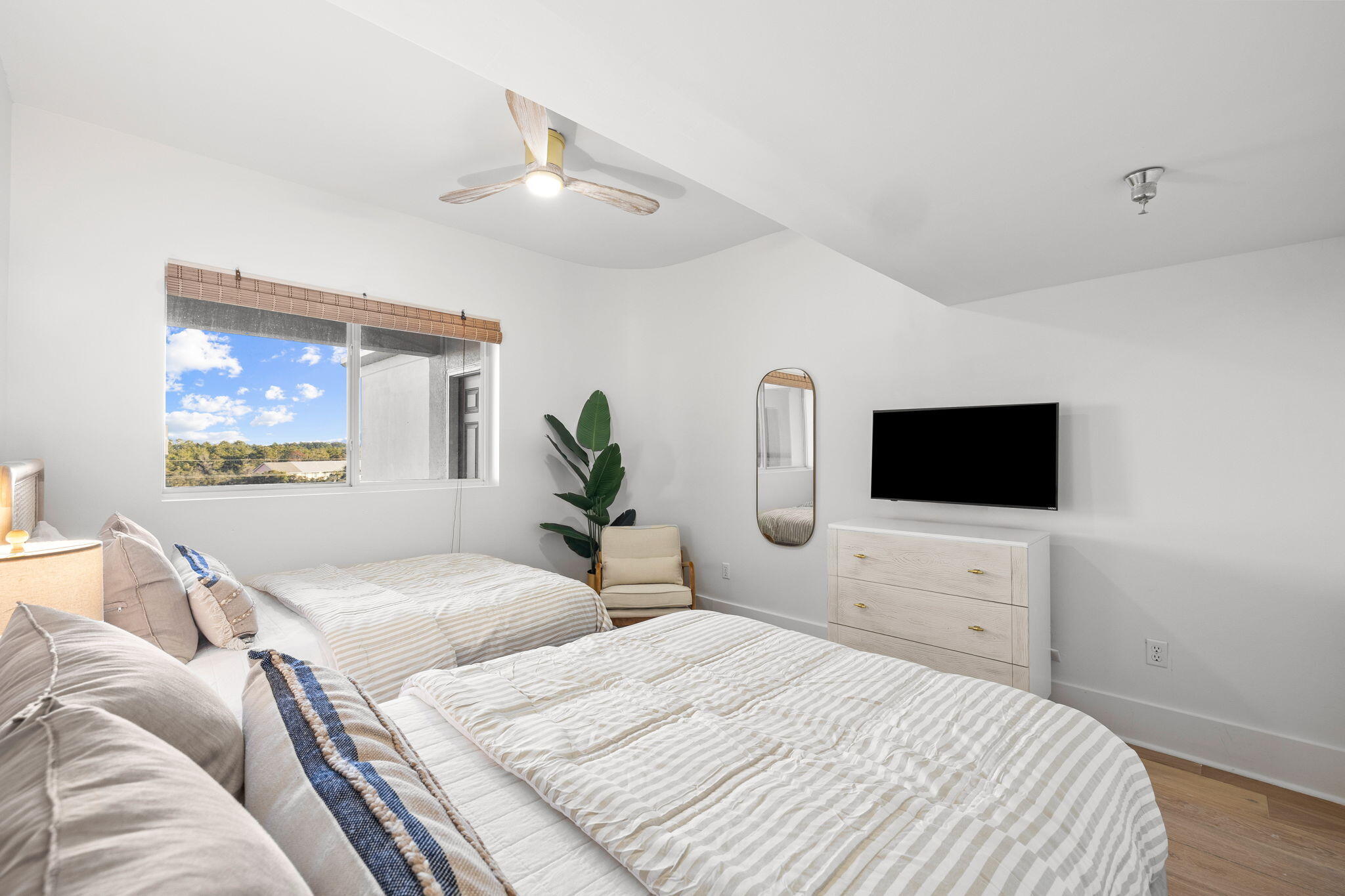 TRANQUILLITY ON THE BEACH - Residential