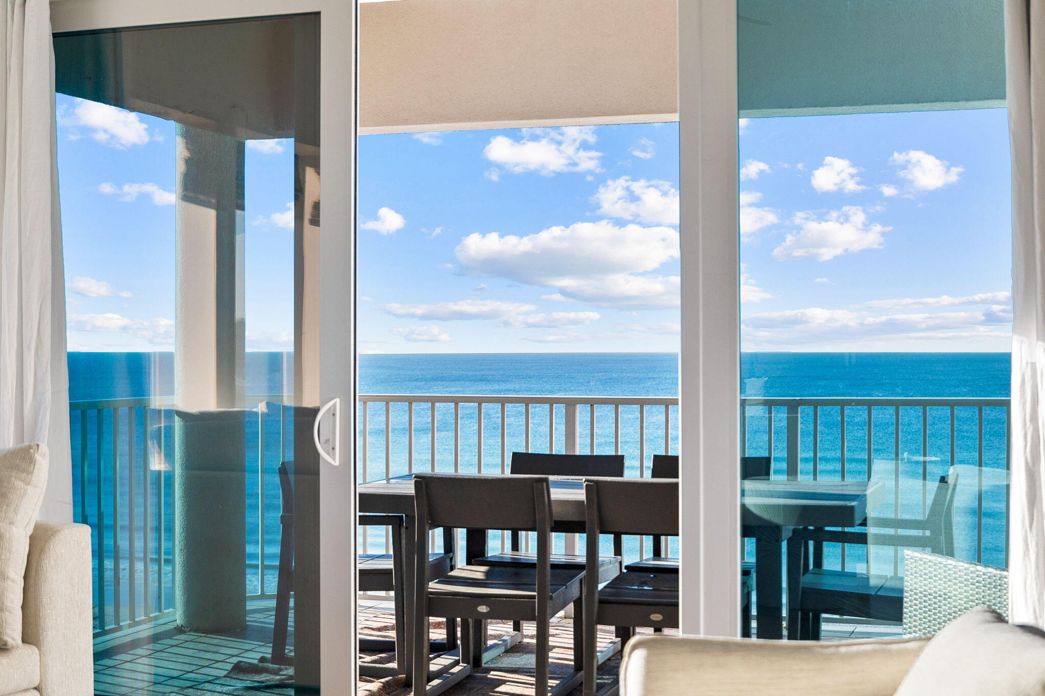 TRANQUILLITY ON THE BEACH - Residential