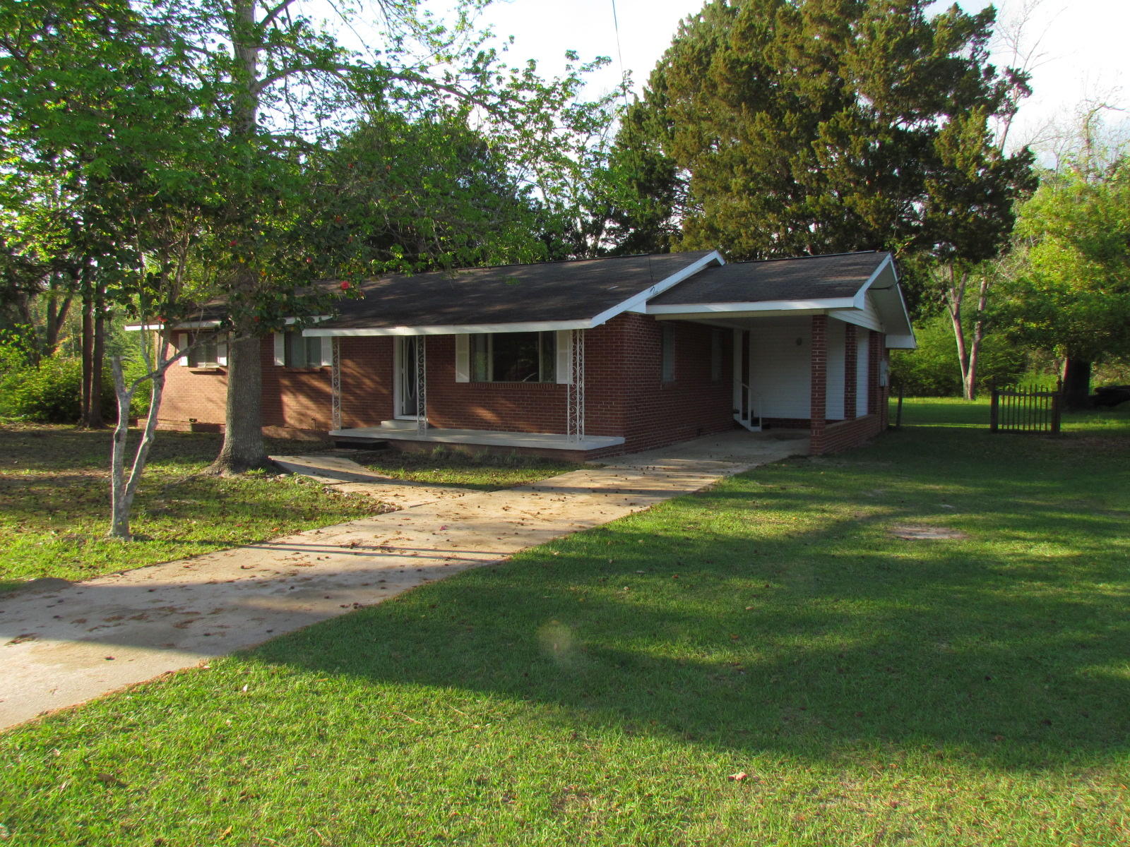 REO opportunity on this quaint house on a .44 acre lot located in central Crestview! This is a 3 bedroom, 2 bath house with an inviting porch for those southern nights!! The living room and dining room are a good size considering the age of the house. There is work needed on this property but in return could be a gem! There is an enclosed patio on the back of the house with an attached storage room. Property is being sold 'as is'. Buyer to verify all pertinent information to satisfy themselves.