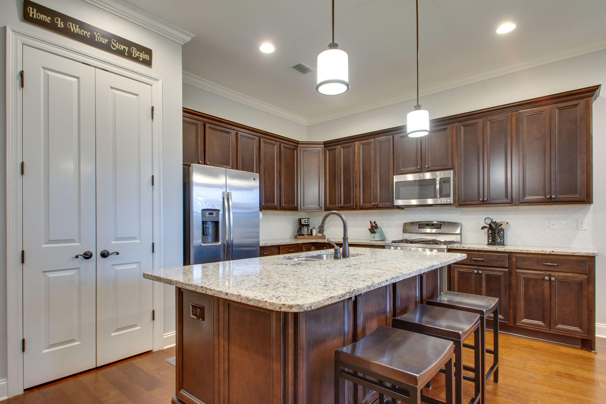 MAGNOLIA WOODS - Residential