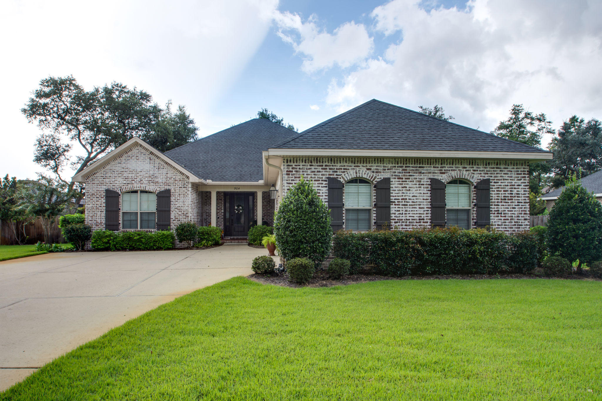 MAGNOLIA WOODS - Residential