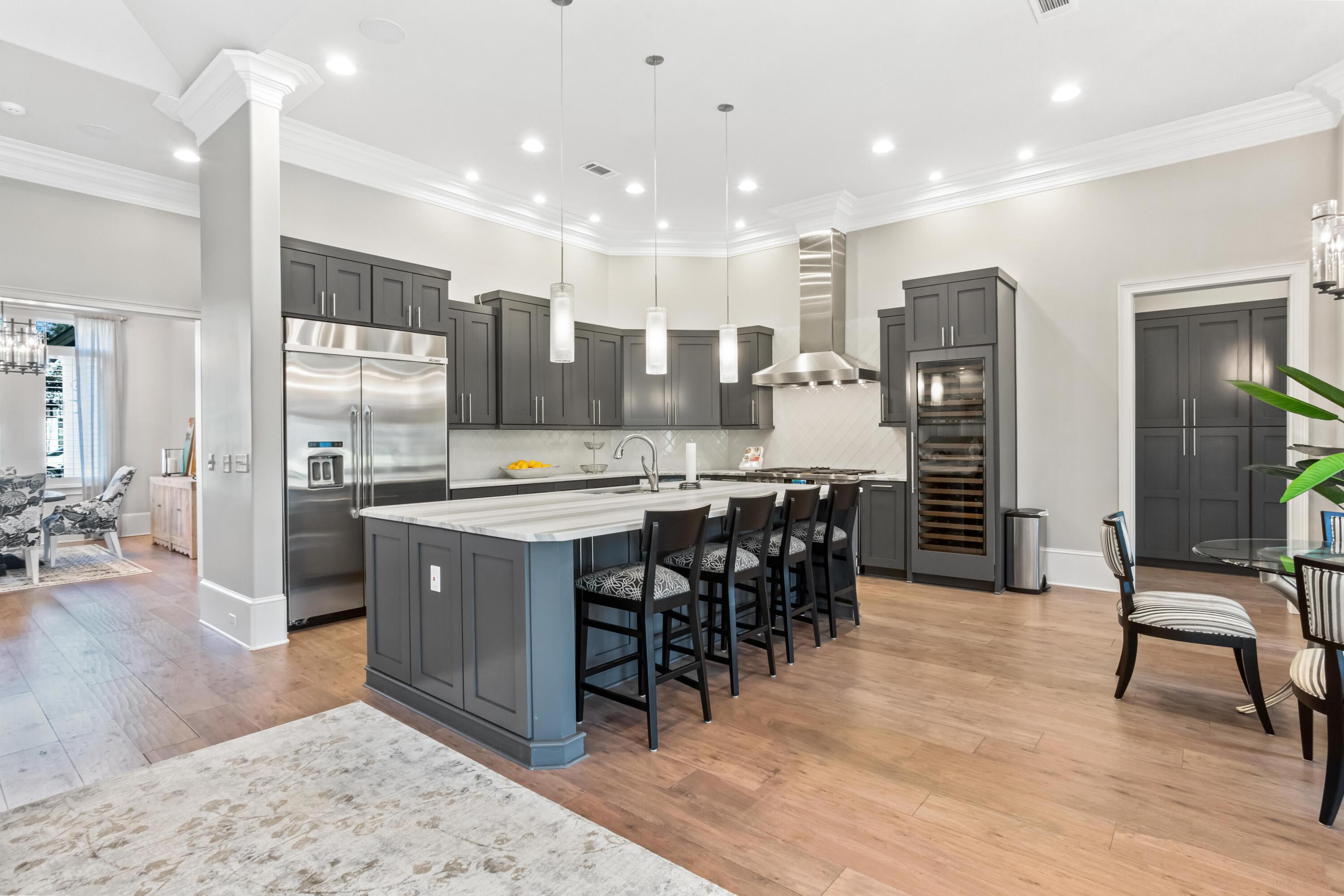 BURNT PINE - Residential