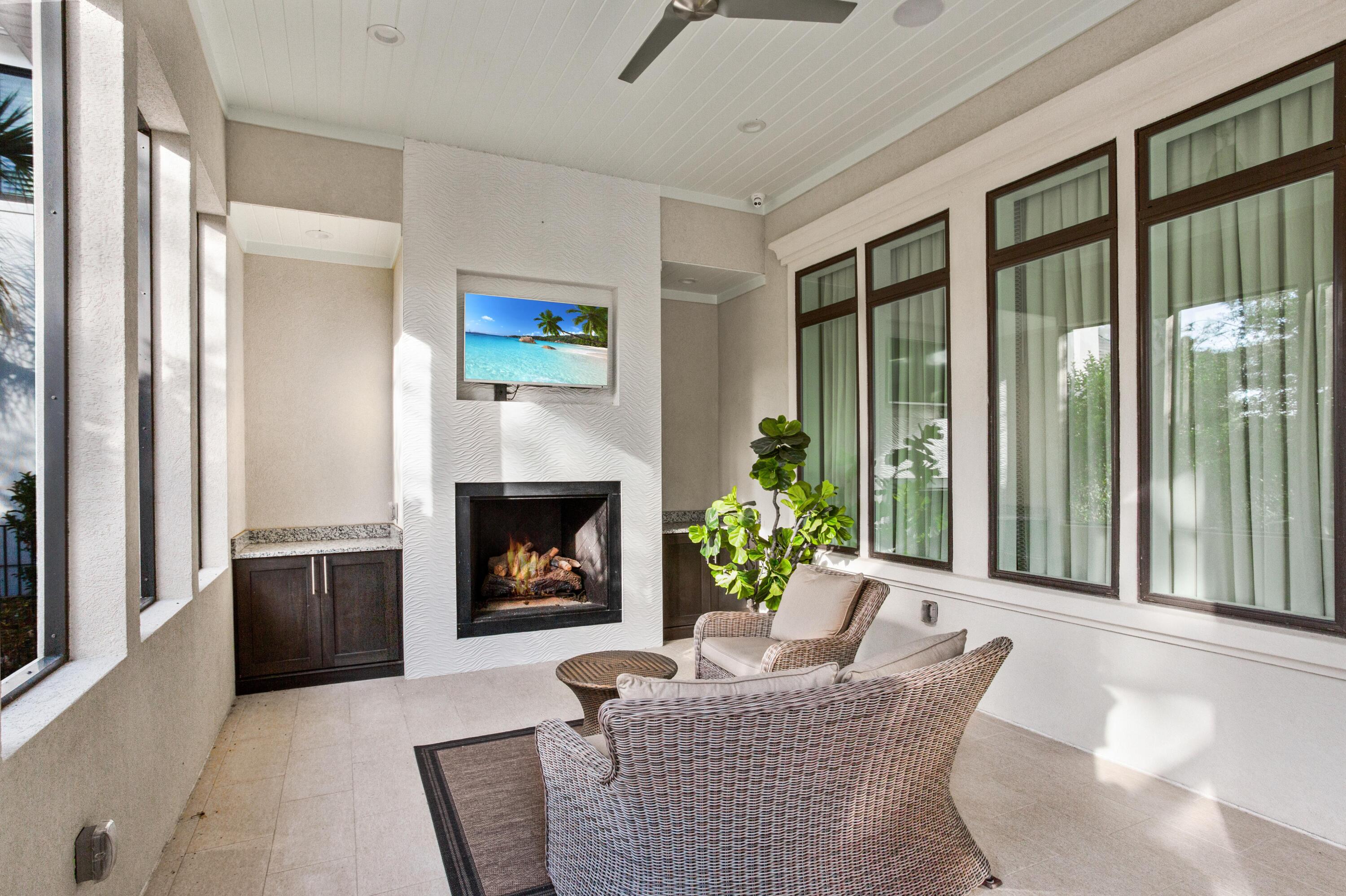 BURNT PINE - Residential