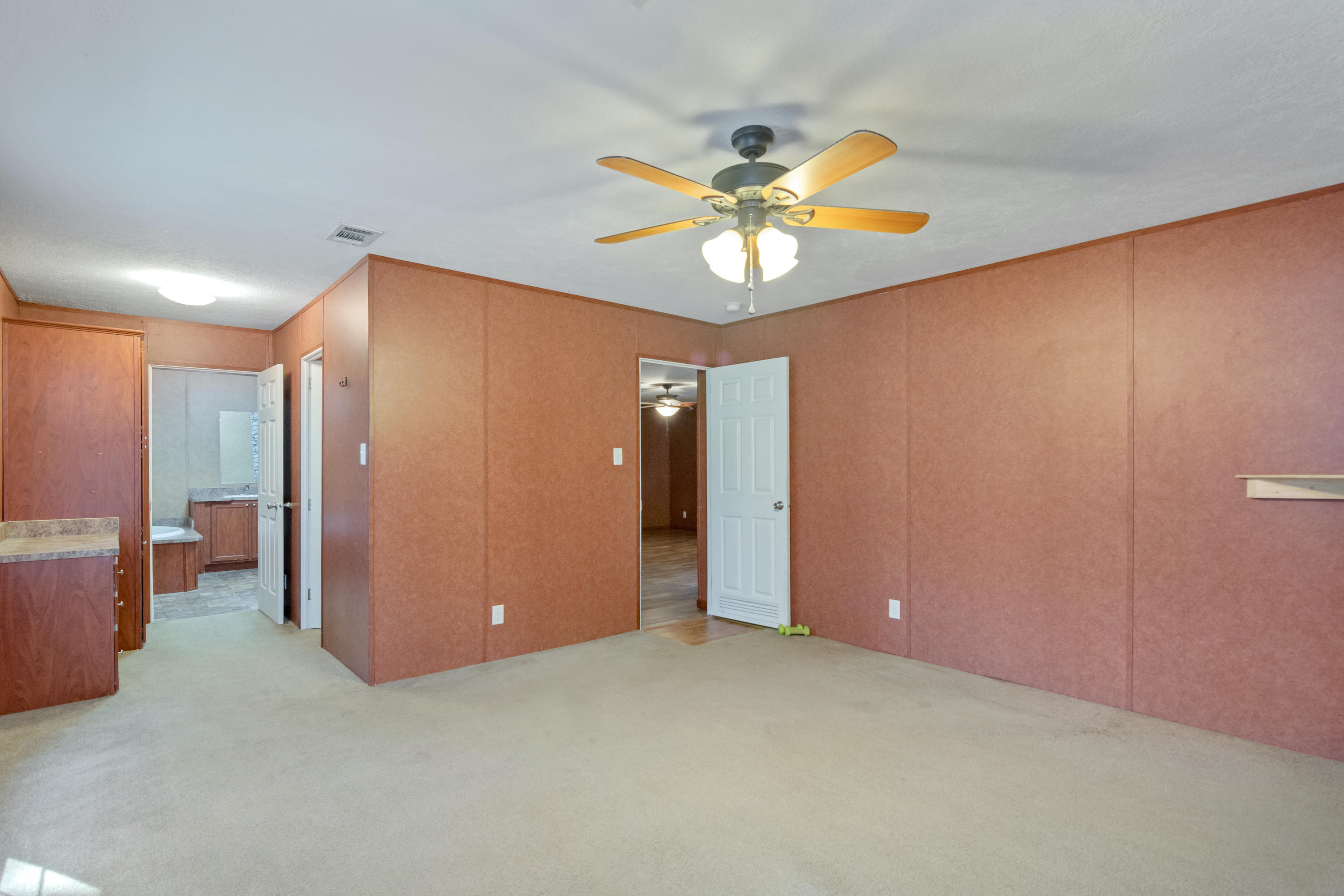 VILLA TASSO TOWN OF - Residential