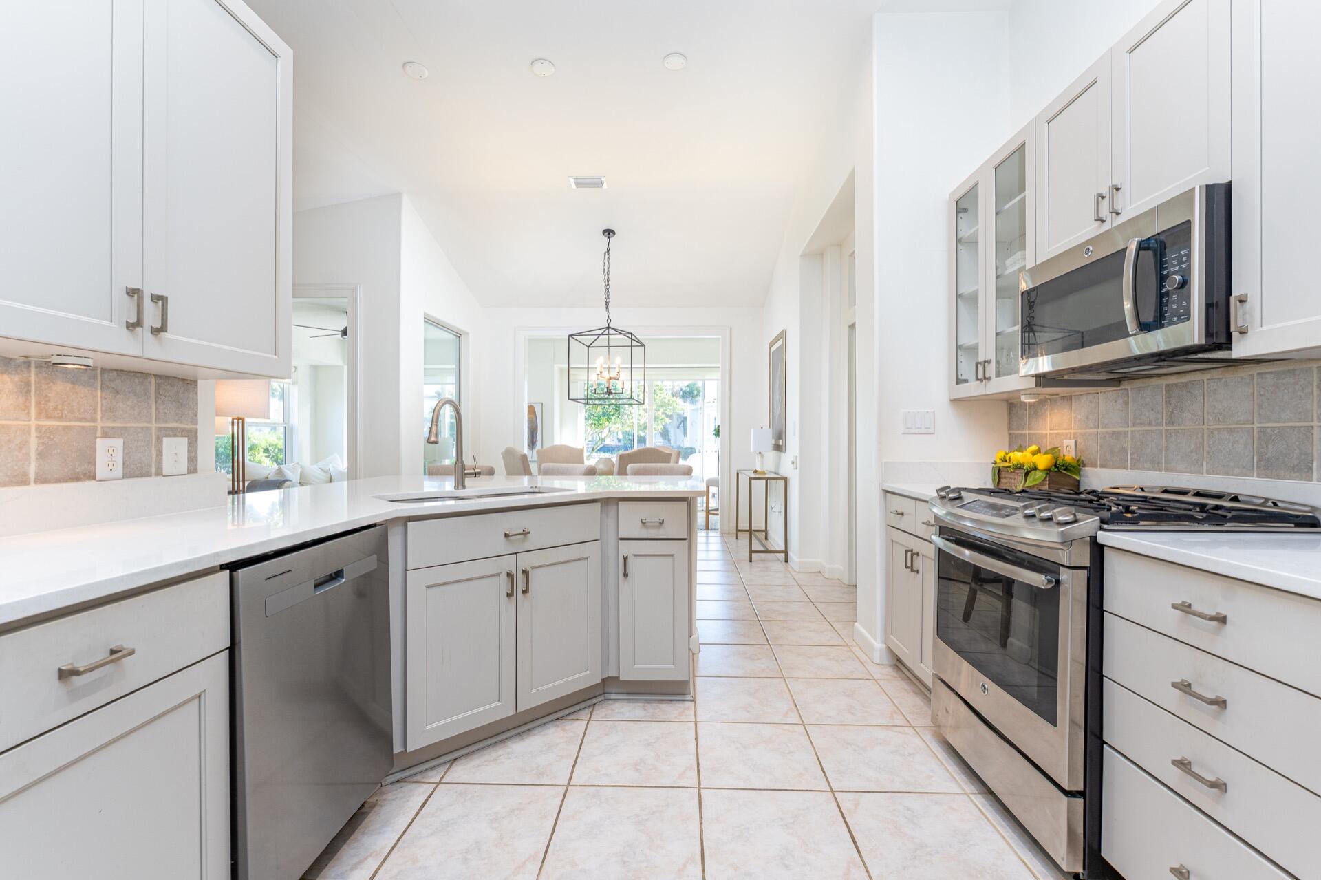 LEGEND CREEK AT SANDESTIN - Residential
