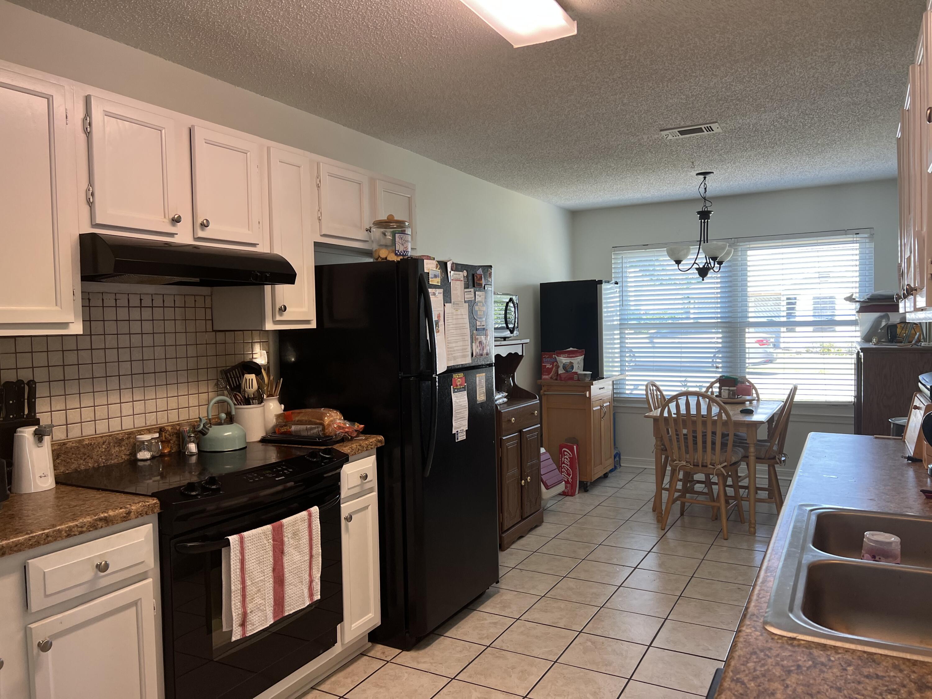 SOUTHWAY ESTATES 1ST ADDN - Residential