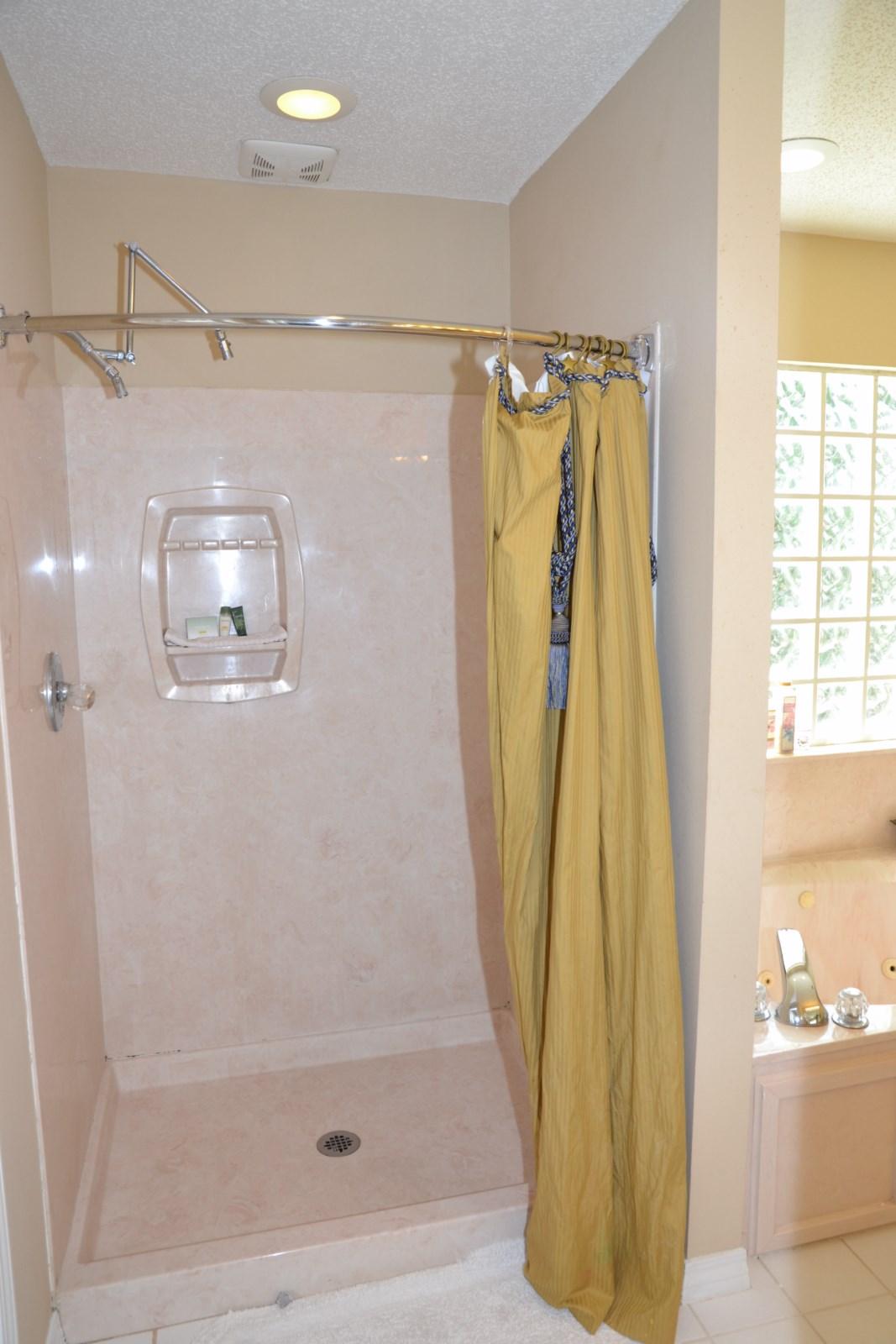 TWIN LAKES (uncrecorded) - Residential