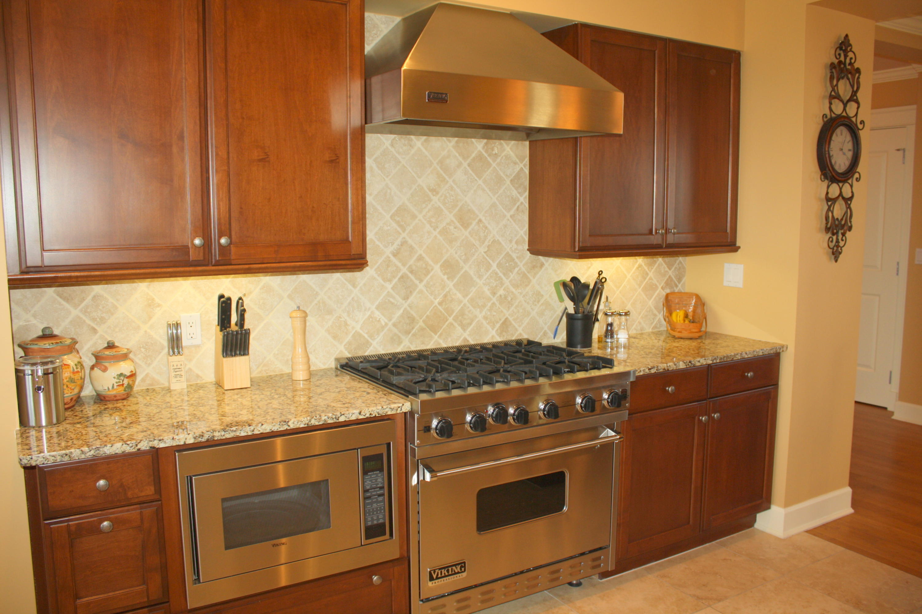 ONE WATER PLACE AT KELLY PLANTATION - Residential