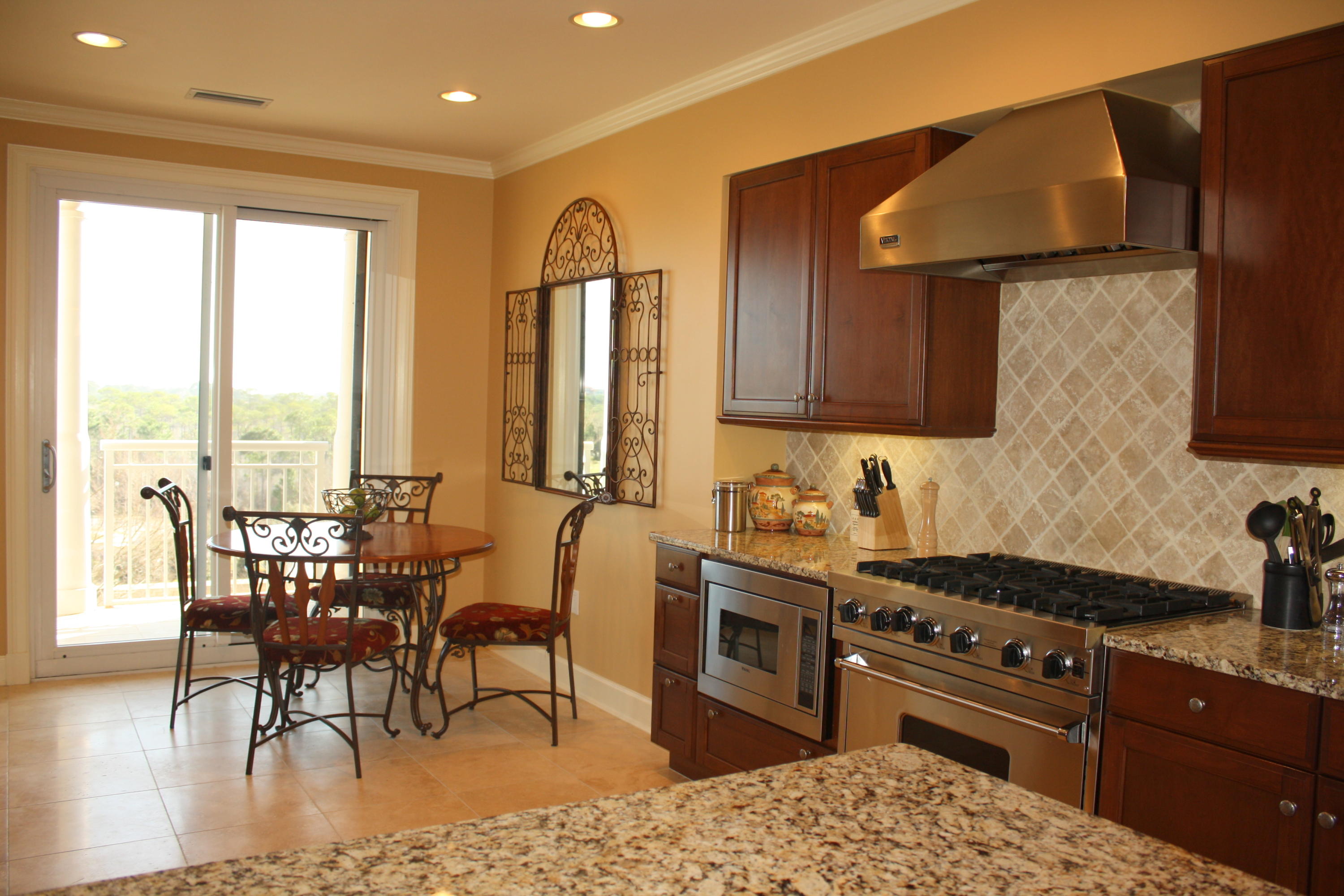 ONE WATER PLACE AT KELLY PLANTATION - Residential